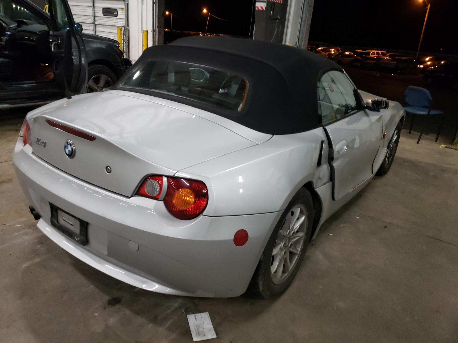 Photo 4 from auction – 2004 BMW Z4 2.5 with VIN 4USBT33514LR69622