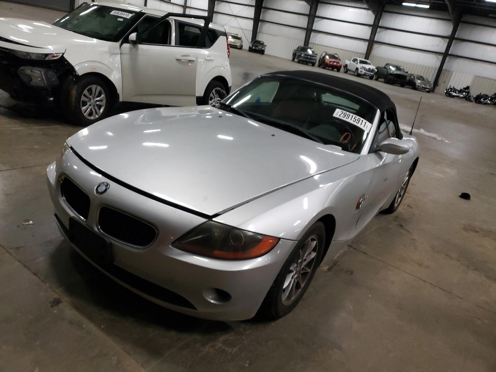 Photo 2 from auction – 2004 BMW Z4 2.5 with VIN 4USBT33514LR69622