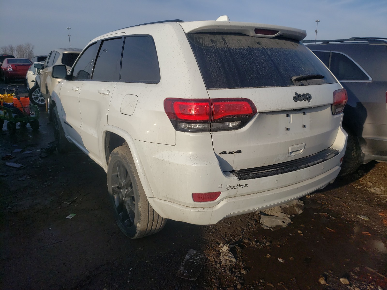 Photo 3 from auction – 2018 JEEP GRAND CHER with VIN 1C4RJFAG8JC332660