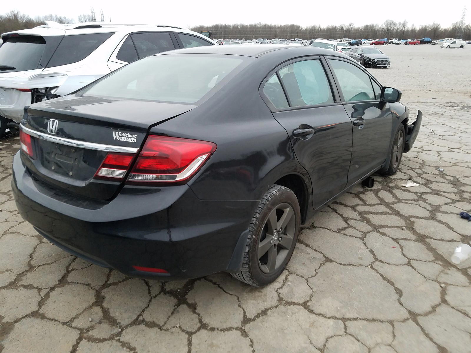 Photo 4 from auction – 2015 HONDA CIVIC LX with VIN 19XFB2F56FE094050