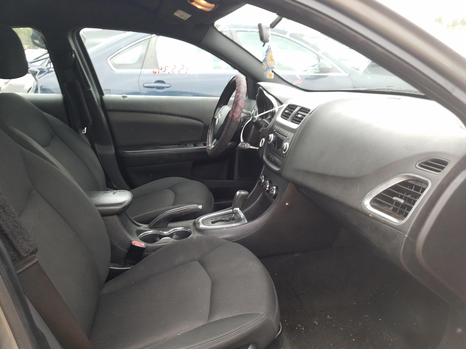 Photo 5 from auction – 2012 DODGE AVENGER SE with VIN 1C3CDZAG7CN329890