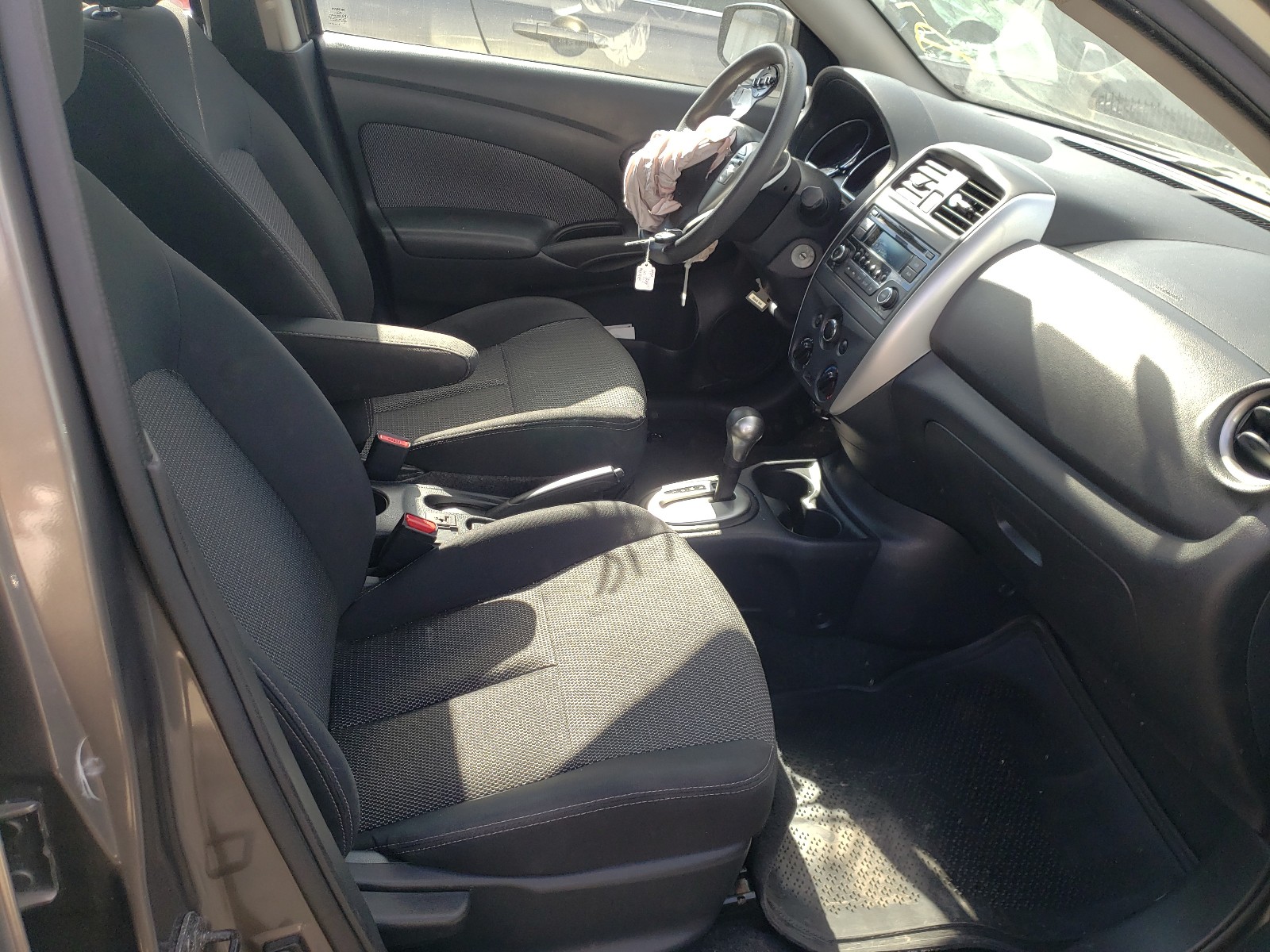 Photo 5 from auction – 2016 NISSAN VERSA S with VIN 3N1CN7AP0GL915790