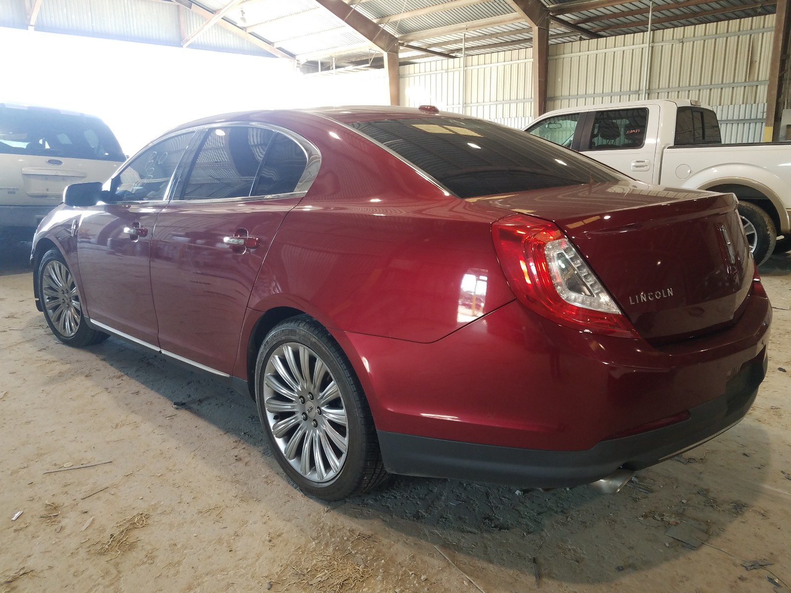 Photo 3 from auction – 2014 LINCOLN MKS with VIN 1LNHL9DK7EG602592