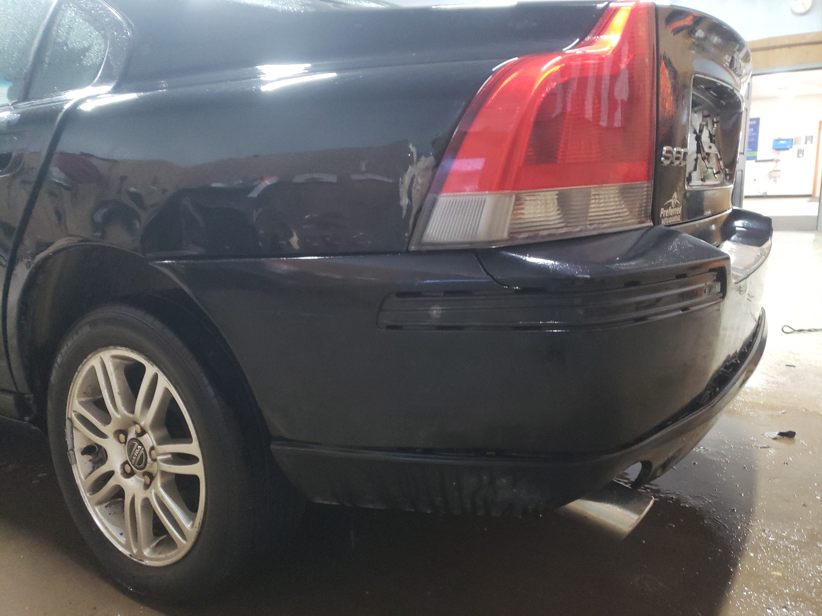 Photo 10 from auction – 2006 VOLVO S60 2.5T with VIN YV1RH592762552622