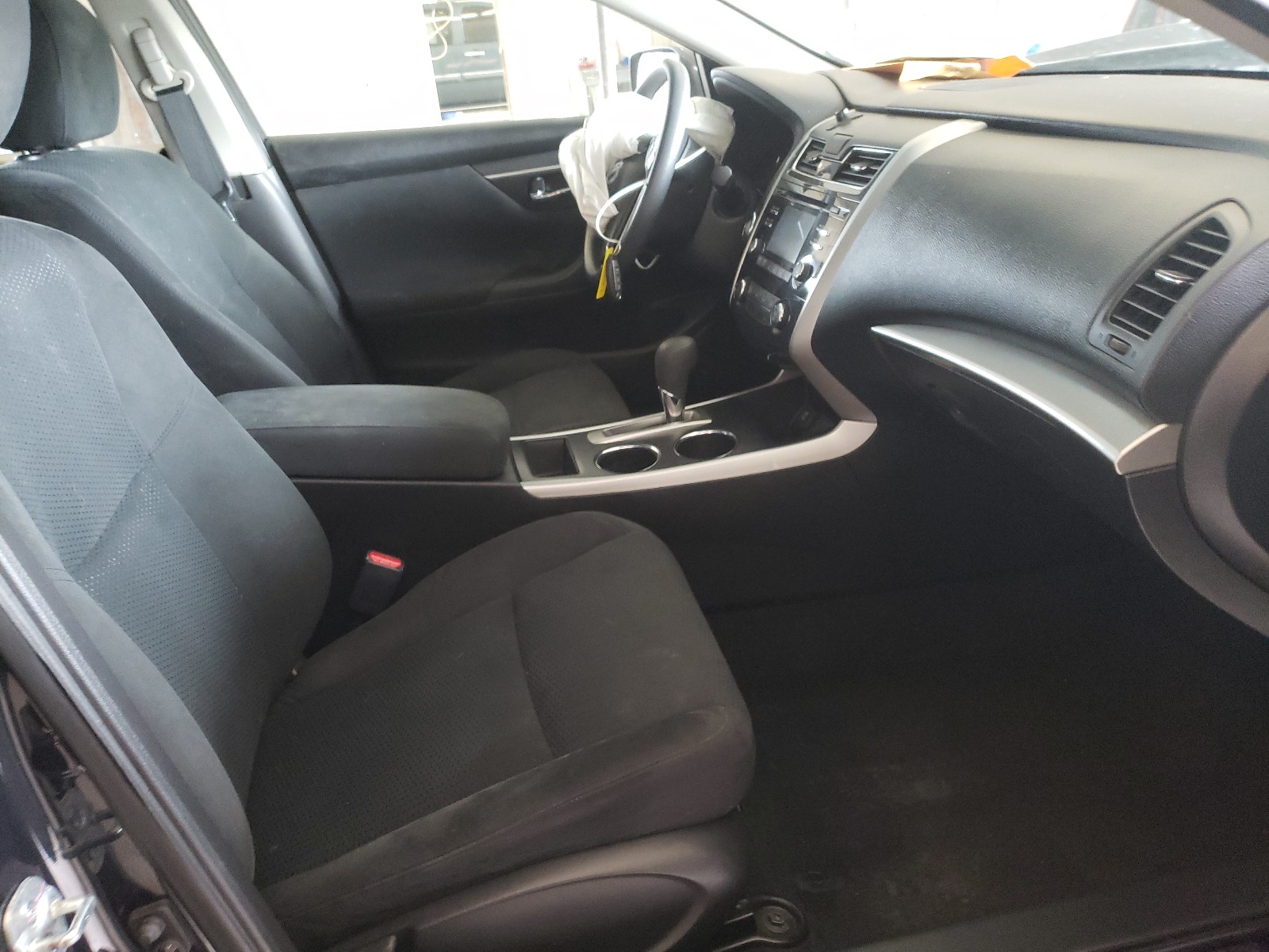 Photo 5 from auction – 2015 NISSAN ALTIMA 2.5 with VIN 1N4AL3APXFN366798