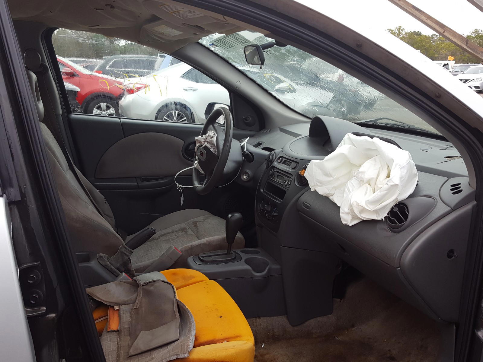 Photo 5 from auction – 2005 SATURN ION LEVEL with VIN 1G8AG52F85Z163183
