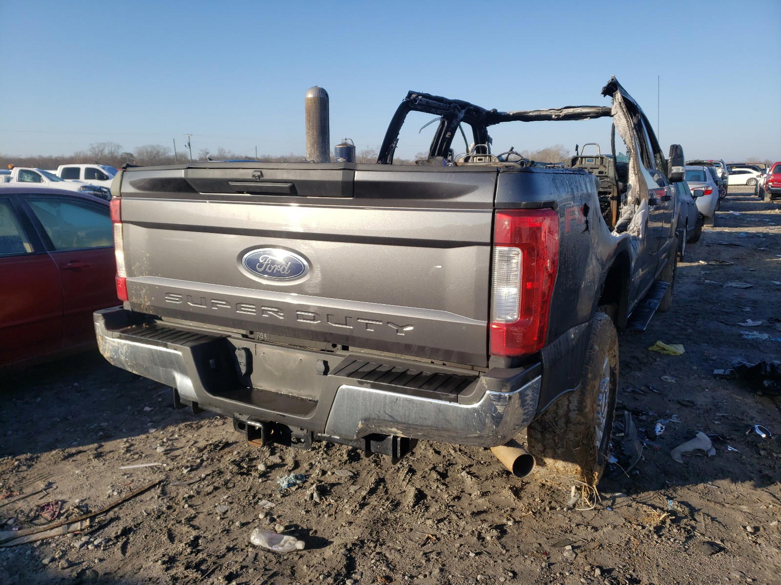 Photo 4 from auction – 2018 FORD F250 SUPER with VIN 1FT7W2B69JEC16752