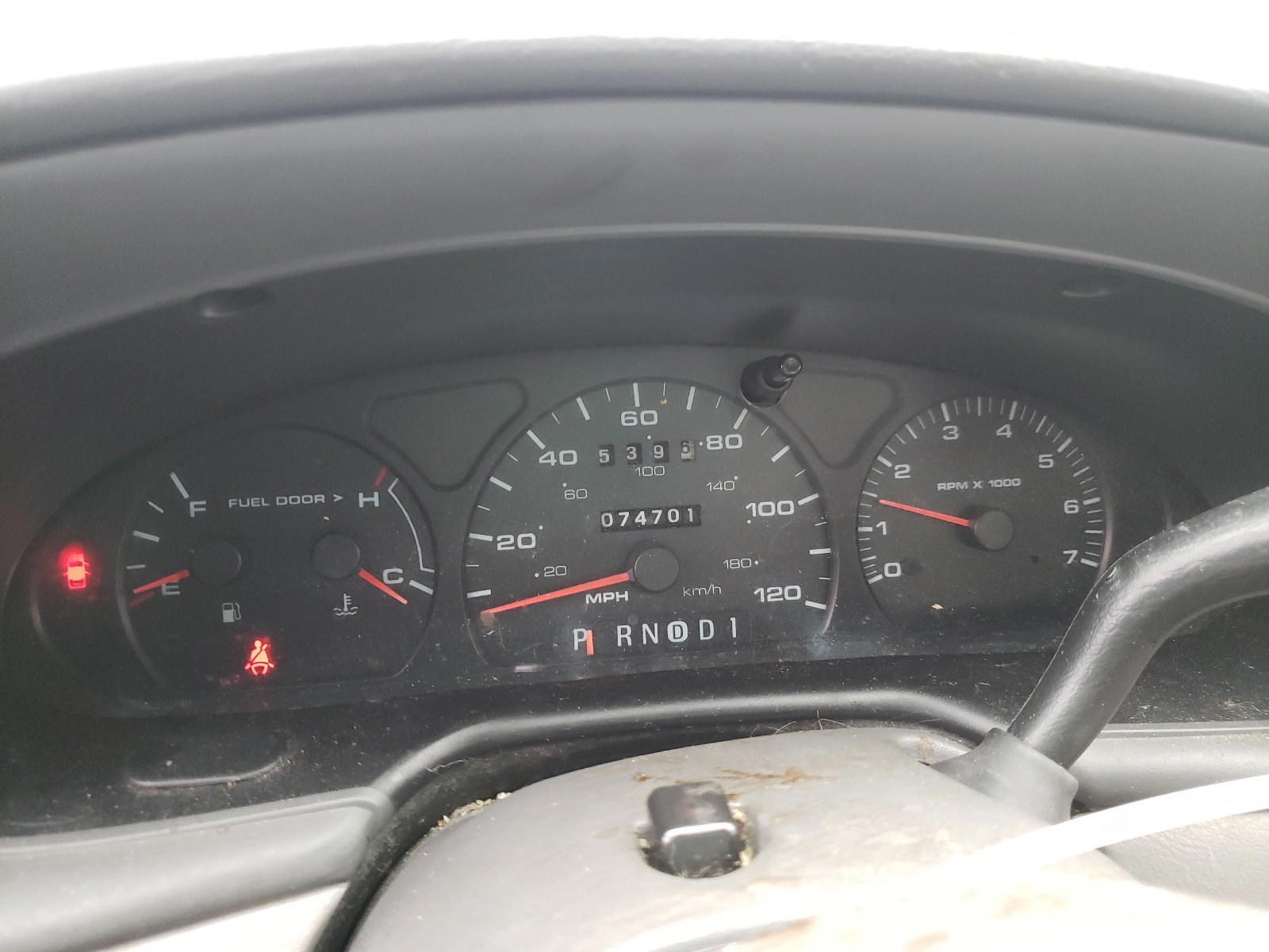 Photo 8 from auction – 2003 FORD TAURUS SES with VIN 1FAFP55273A222584
