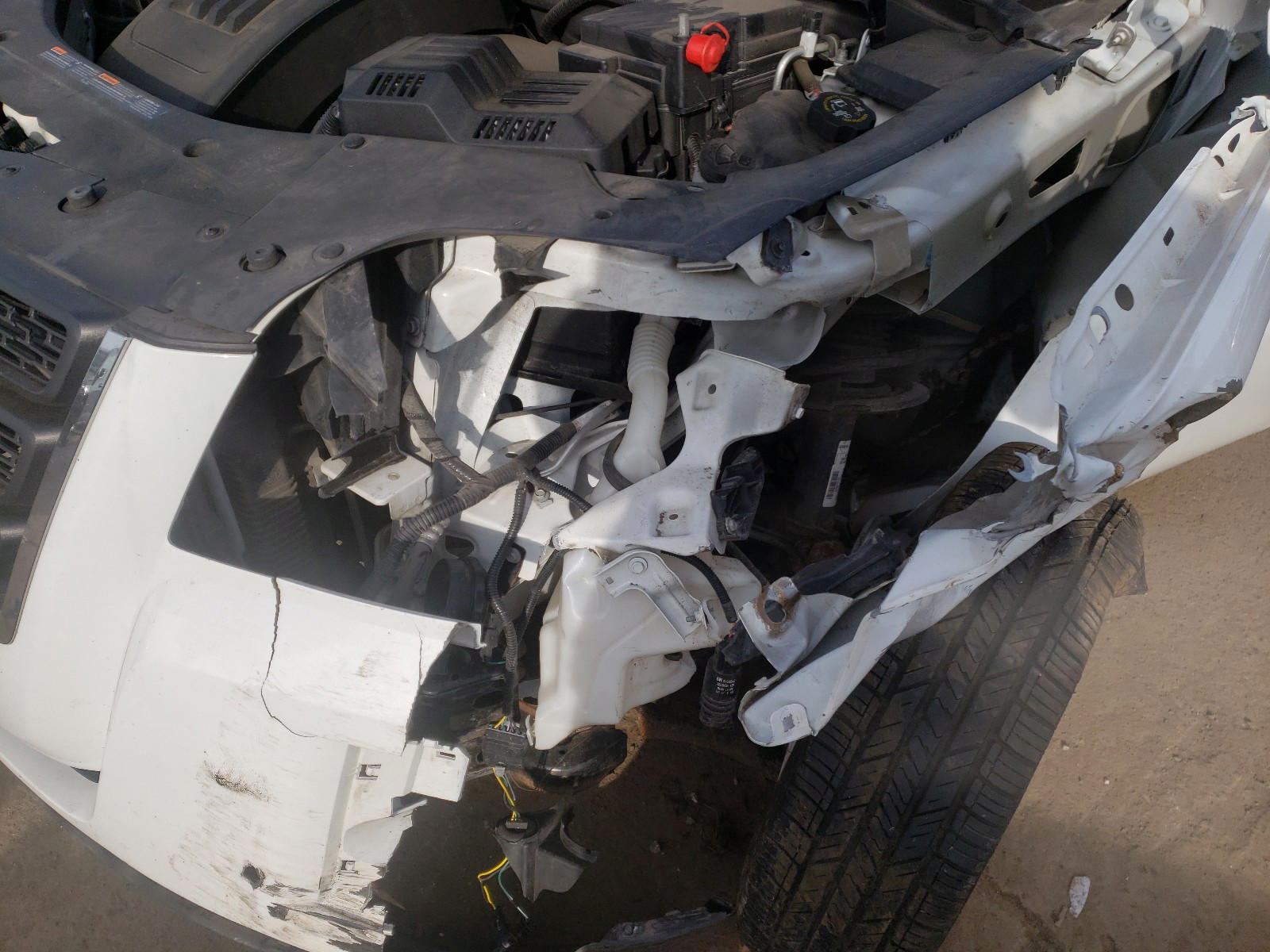 Photo 9 from auction – 2014 GMC TERRAIN SL with VIN 2GKFLWEK2E6249322