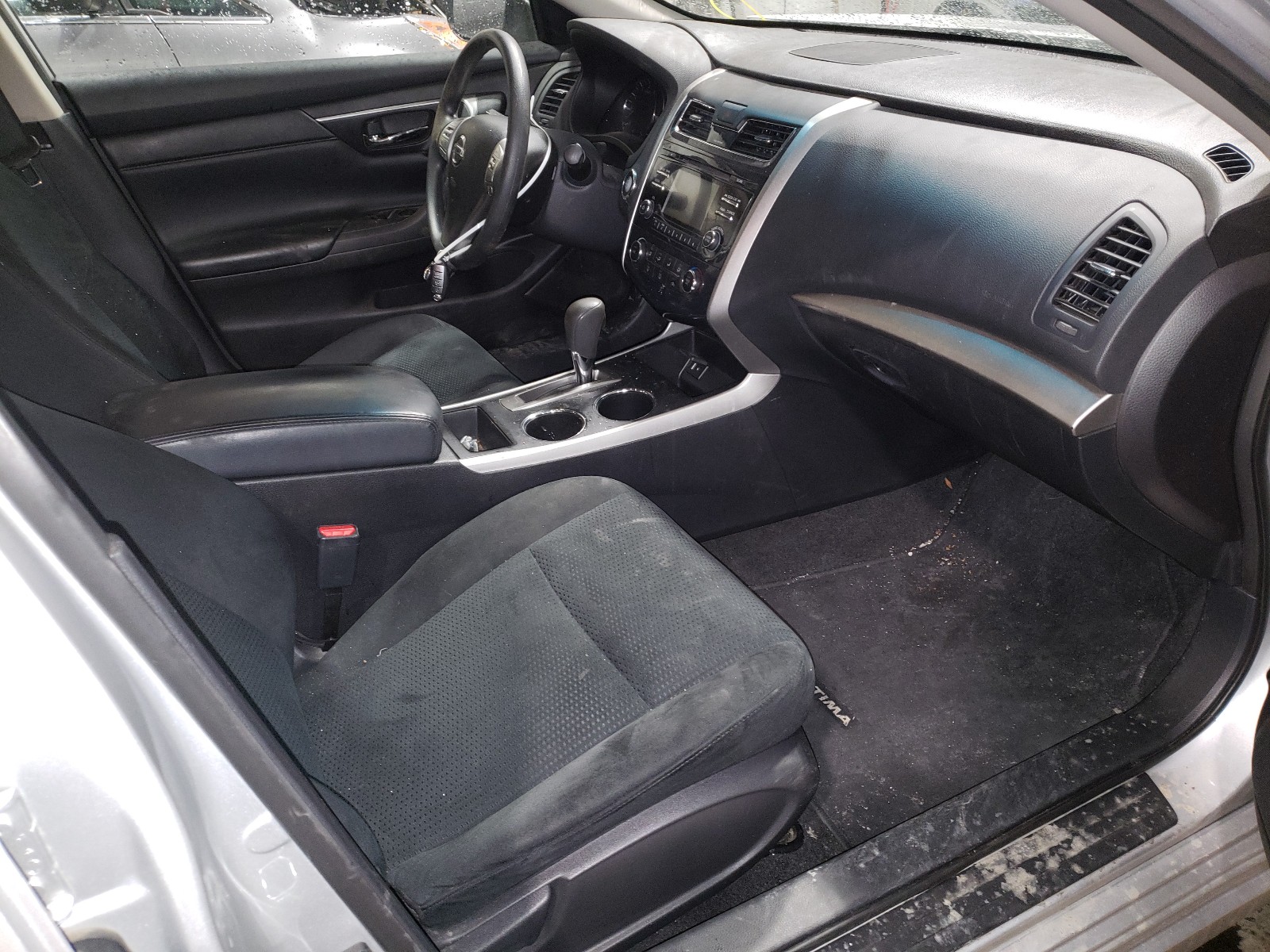 Photo 5 from auction – 2015 NISSAN ALTIMA 2.5 with VIN 1N4AL3AP8FC450937