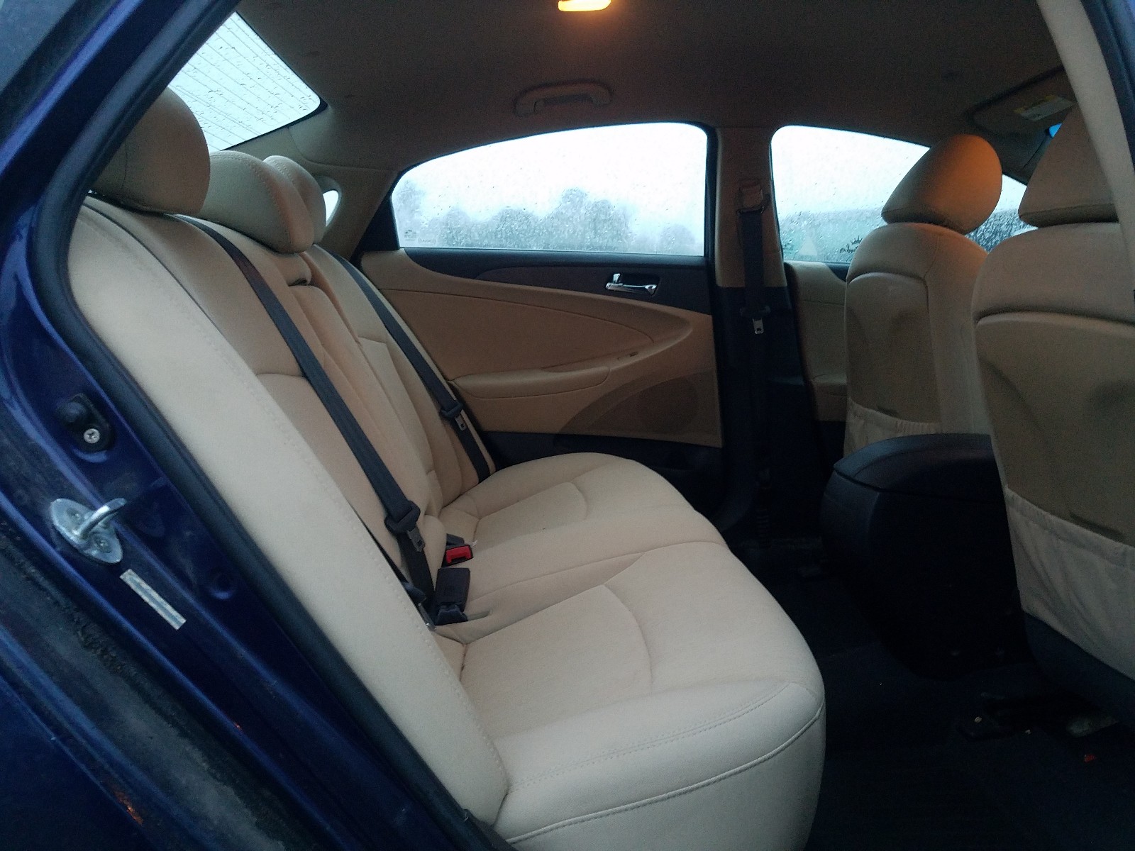 Photo 6 from auction – 2011 HYUNDAI SONATA GLS with VIN 5NPEB4AC4BH123581