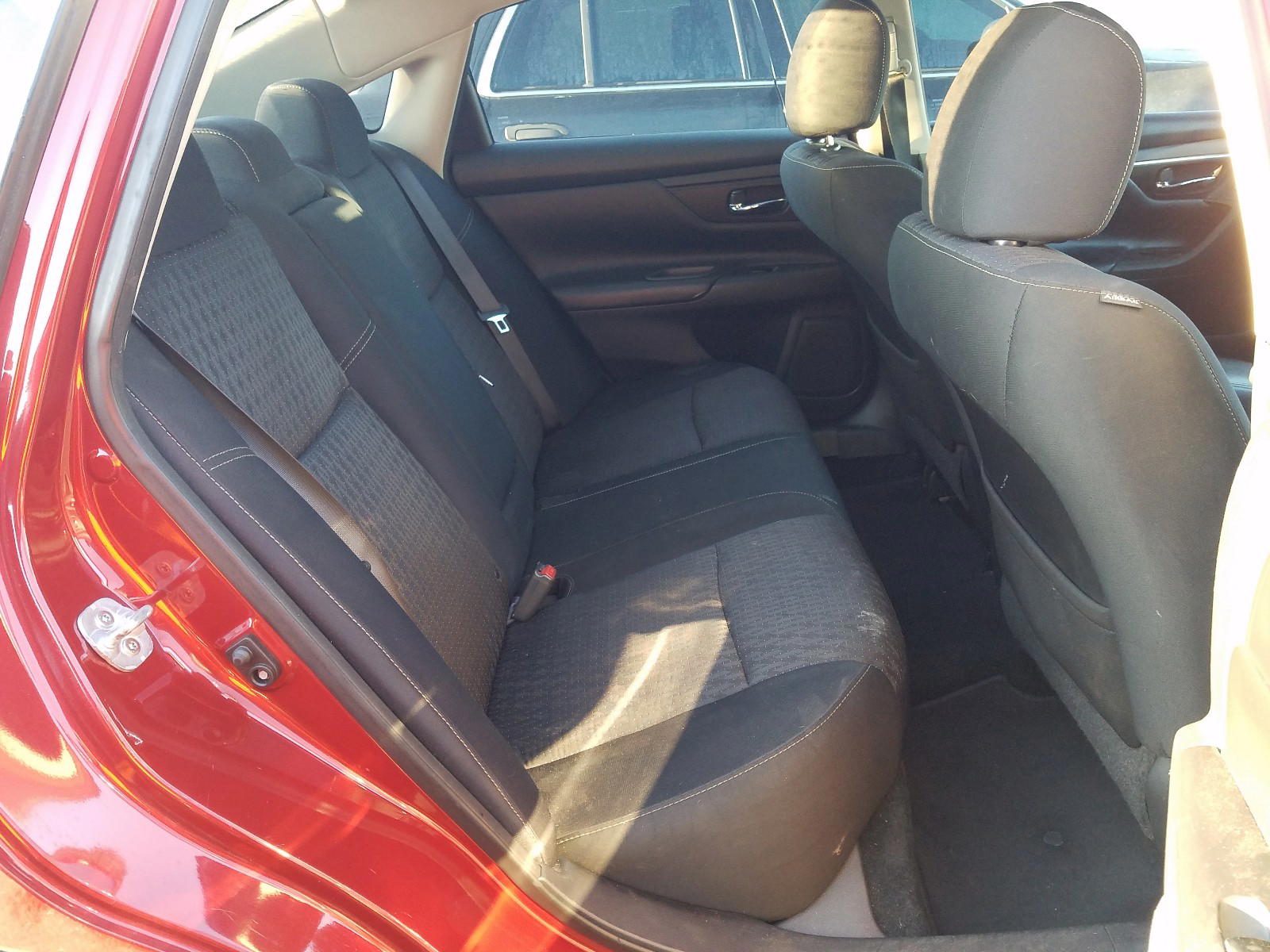 Photo 6 from auction – 2016 NISSAN ALTIMA 2.5 with VIN 1N4AL3AP1GN354895