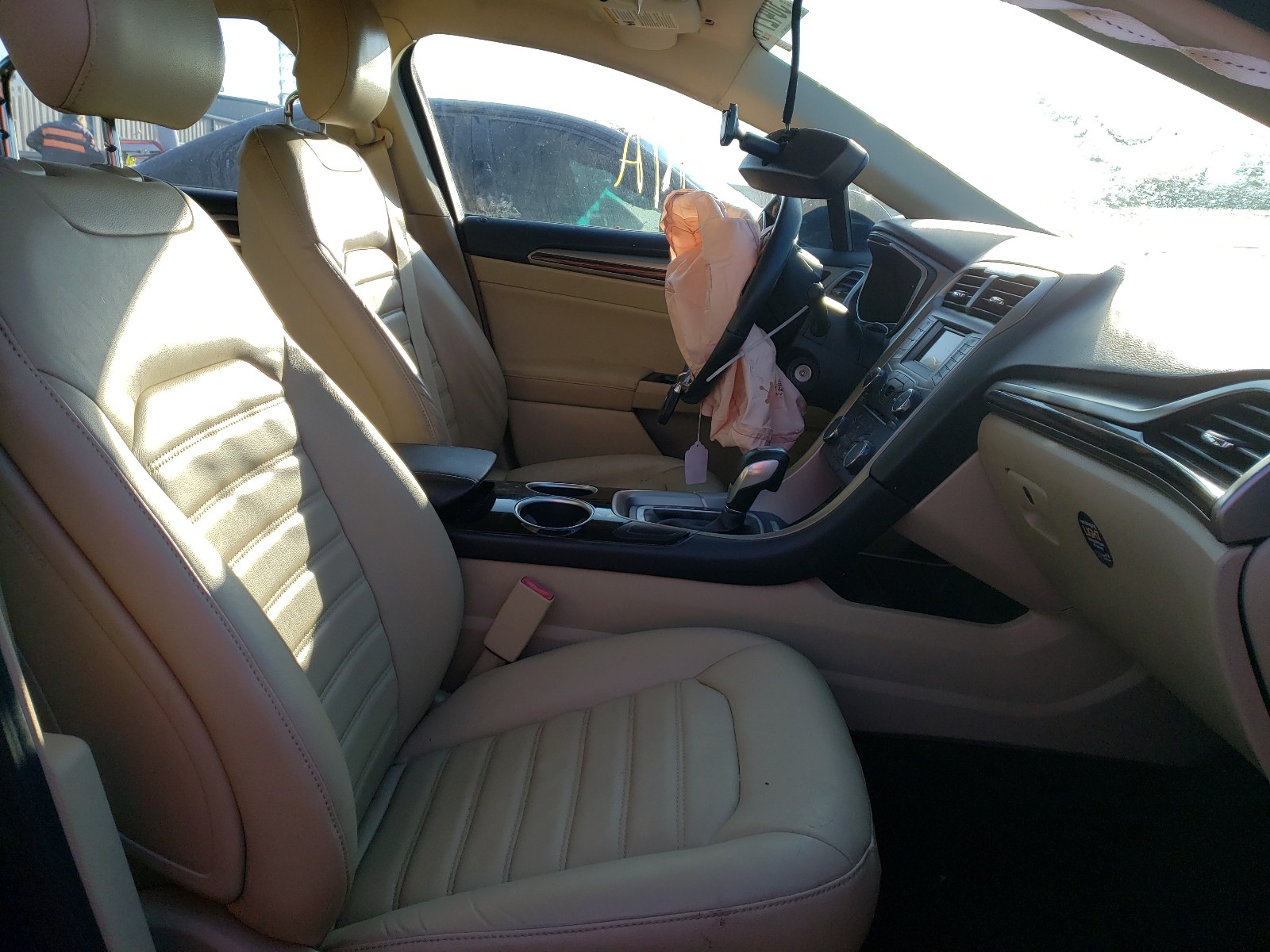 Photo 5 from auction – 2013 FORD FUSION SE with VIN 3FA6P0LU7DR167794