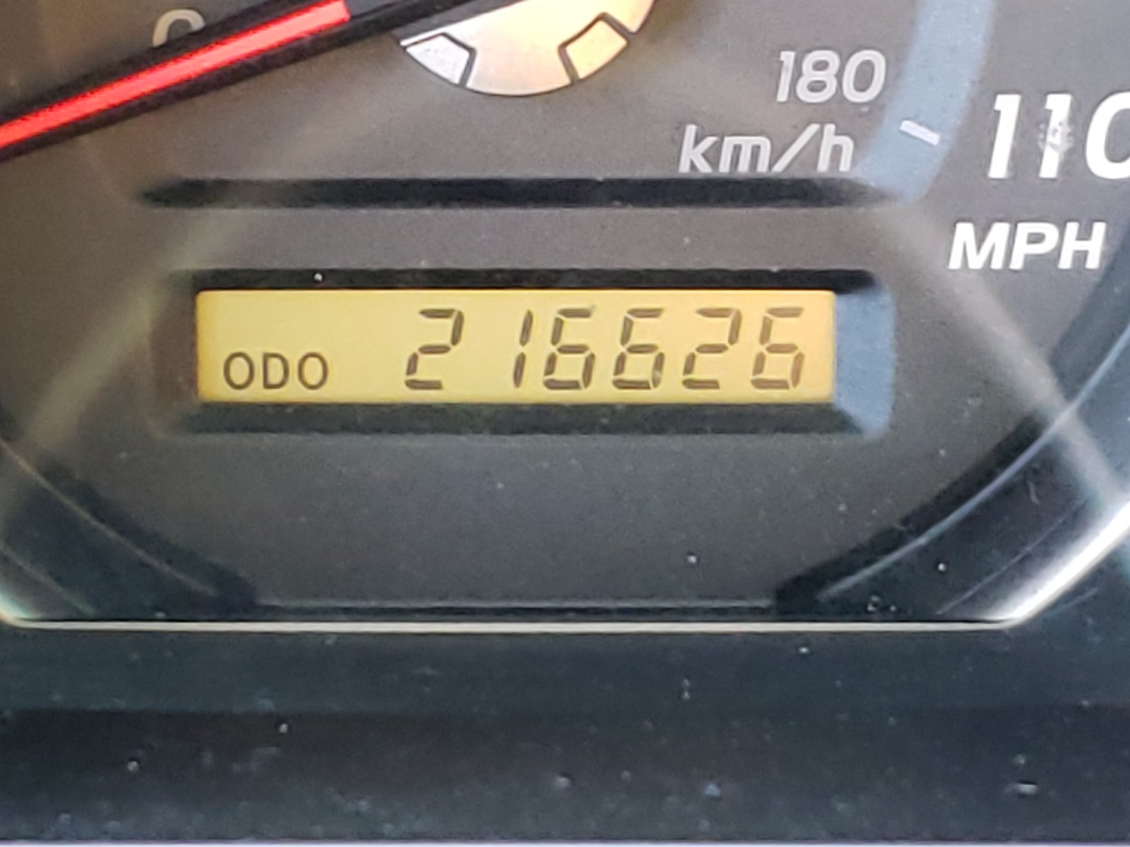 Photo 18 from auction – 2004 TOYOTA 4RUNNER LI with VIN JTEBT17R148012123