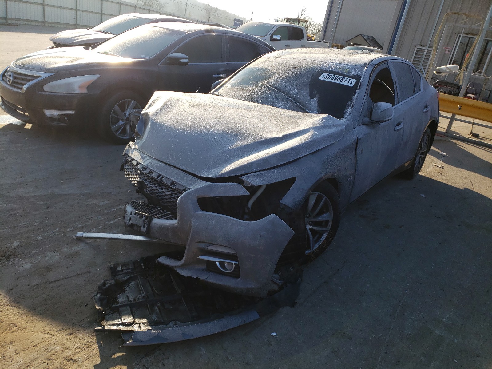 Photo 2 from auction – 2017 INFINITI Q50 PREMIU with VIN JN1EV7AP7HM733567