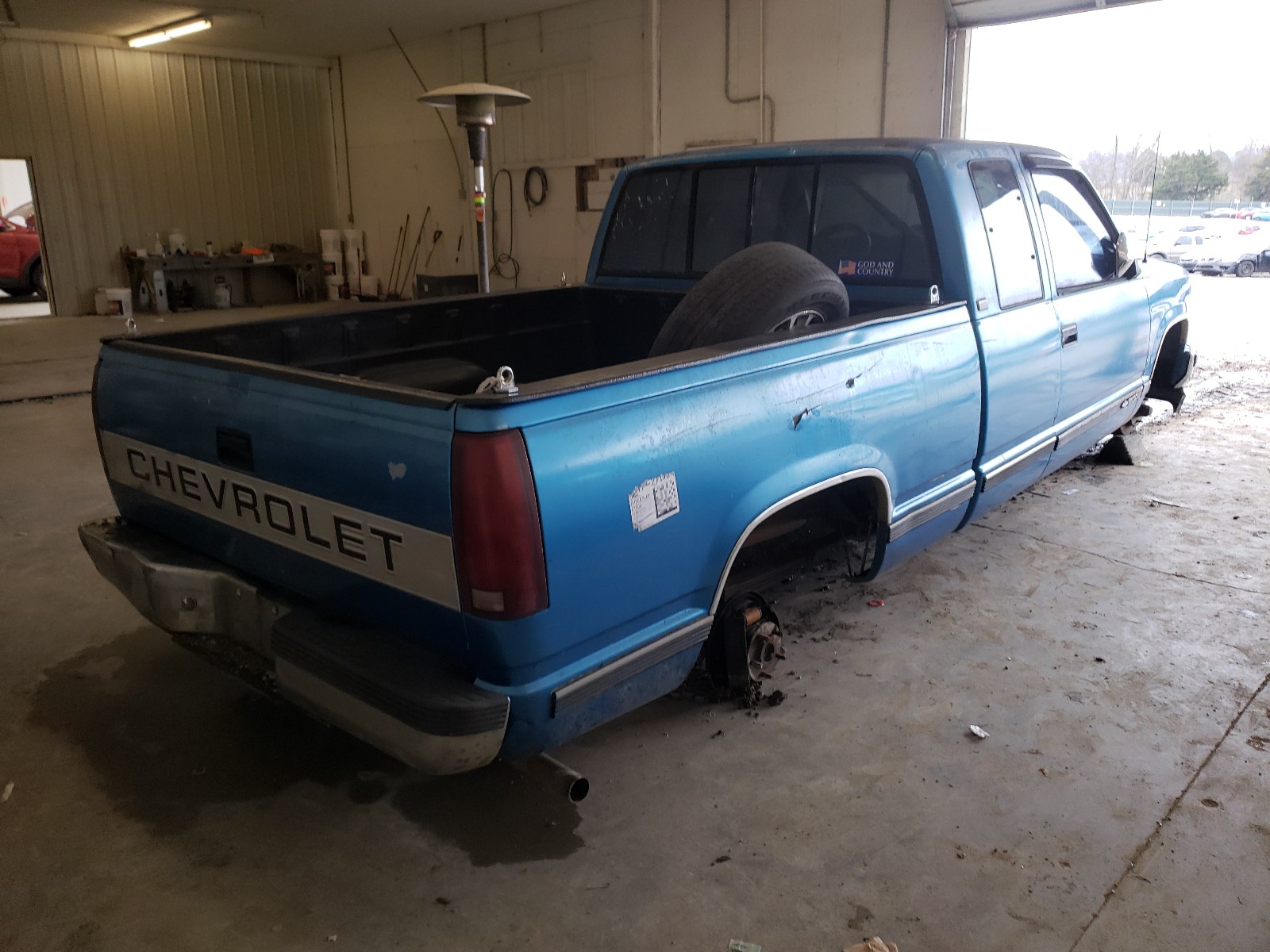 Photo 4 from auction – 1992 CHEVROLET GMT-400 C1 with VIN 2GCEC19ZXN1105323