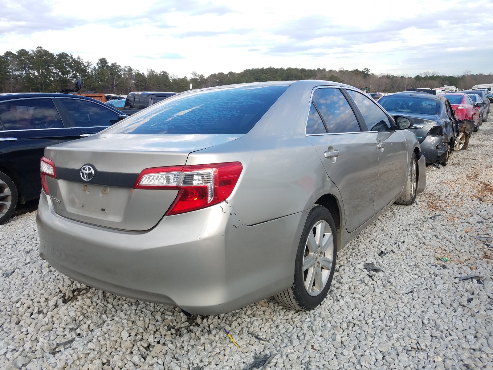 Photo 4 from auction – 2014 TOYOTA CAMRY L with VIN 4T1BF1FK1EU765705