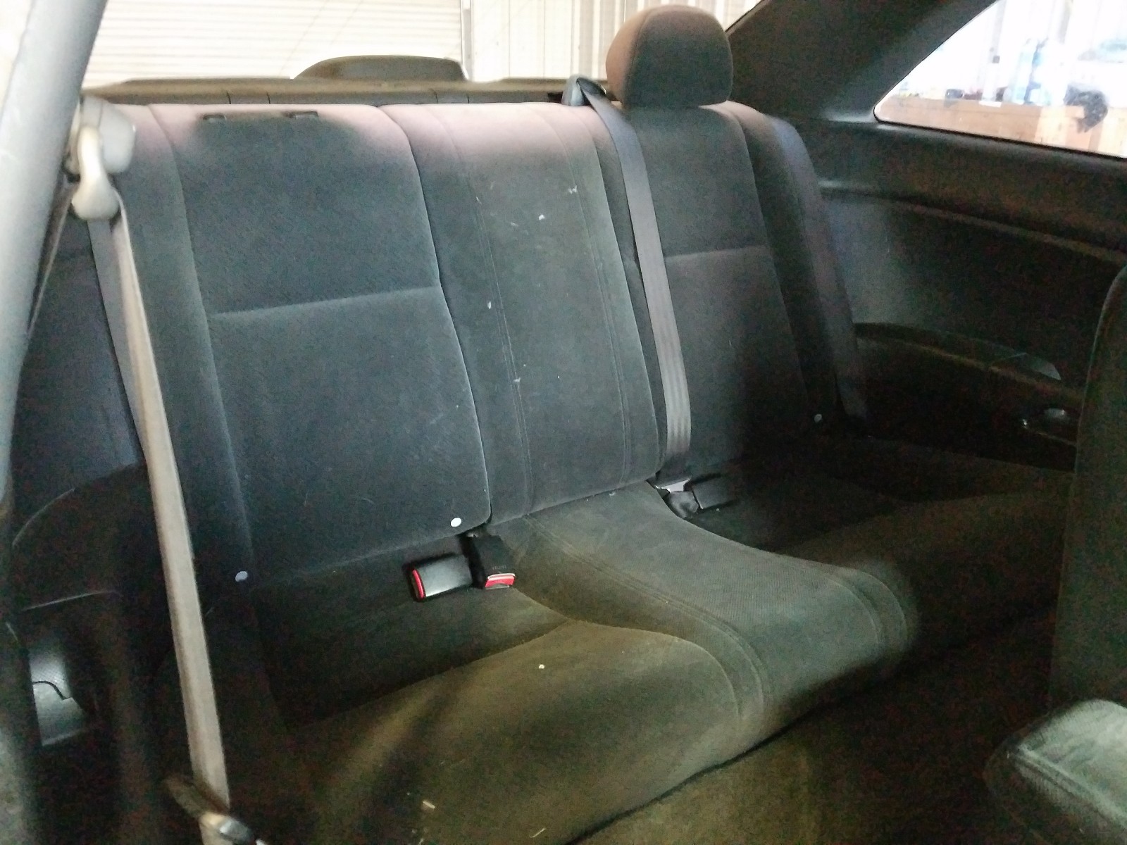 Photo 6 from auction – 2004 HONDA CIVIC LX with VIN 1HGEM22564L003232