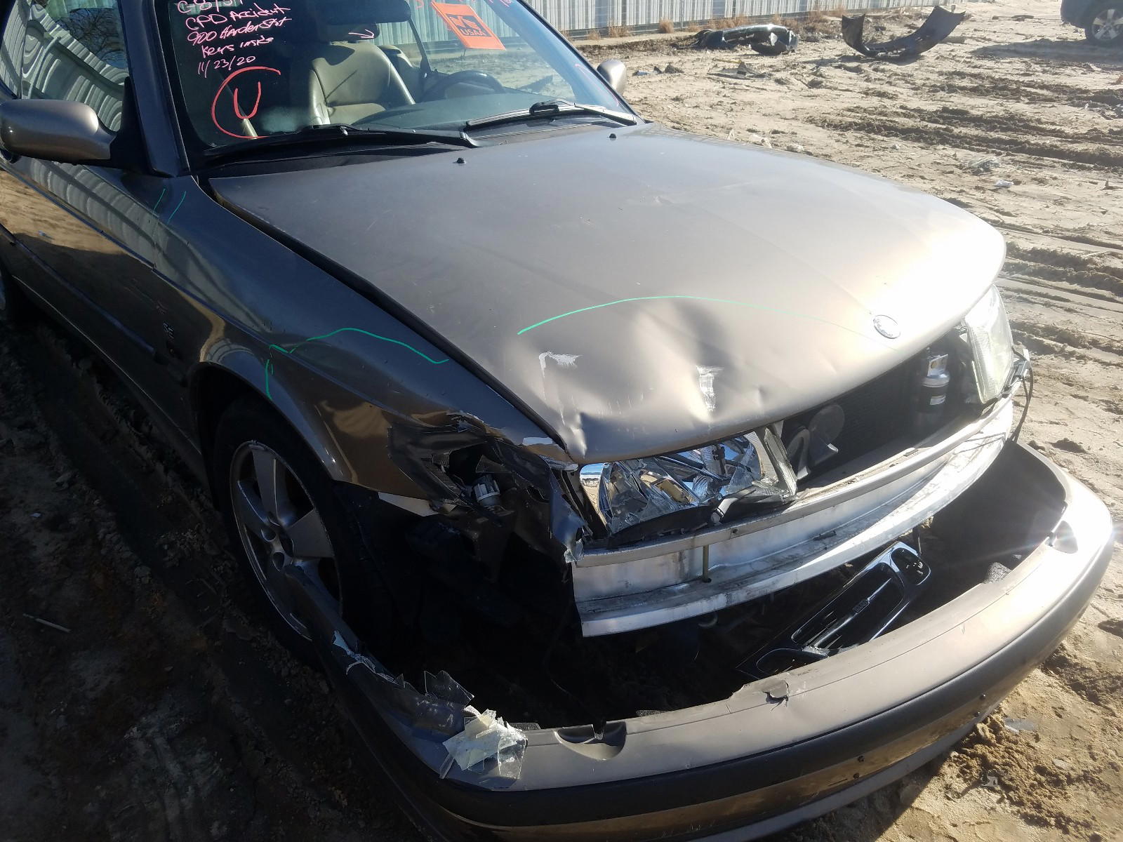 Photo 9 from auction – 2003 SAAB 9-3 SE with VIN YS3DF78K737005733