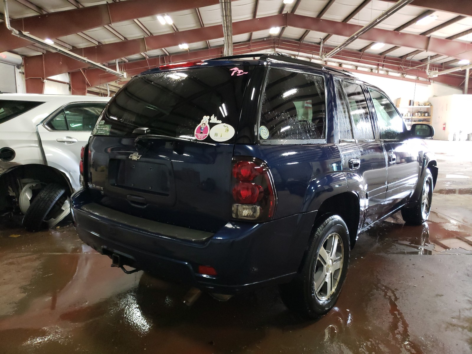 Photo 4 from auction – 2007 CHEVROLET TRAILBLAZE with VIN 1GNDT13S872155574