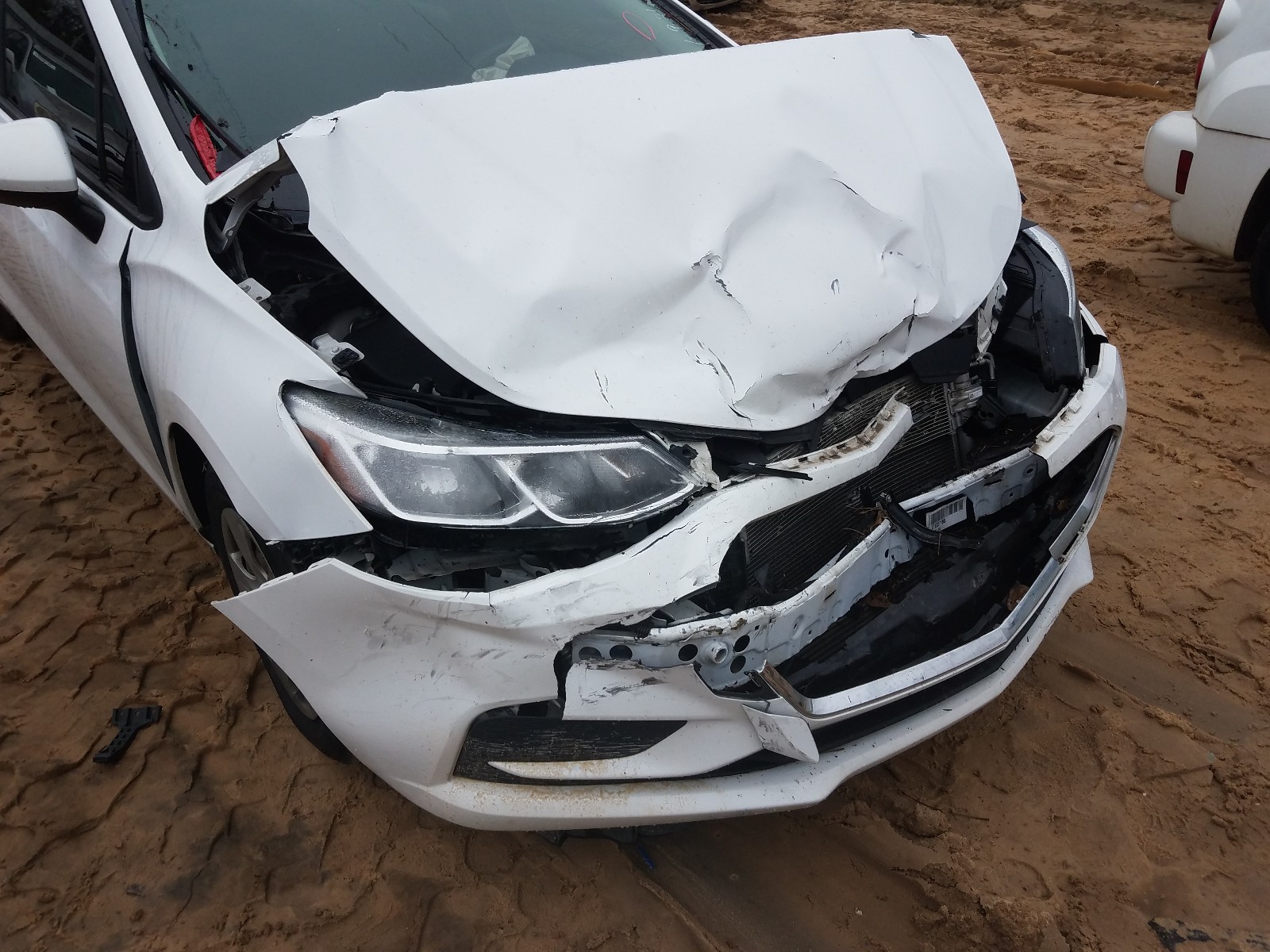 Photo 9 from auction – 2017 CHEVROLET CRUZE LS with VIN 1G1BC5SM6H7225967