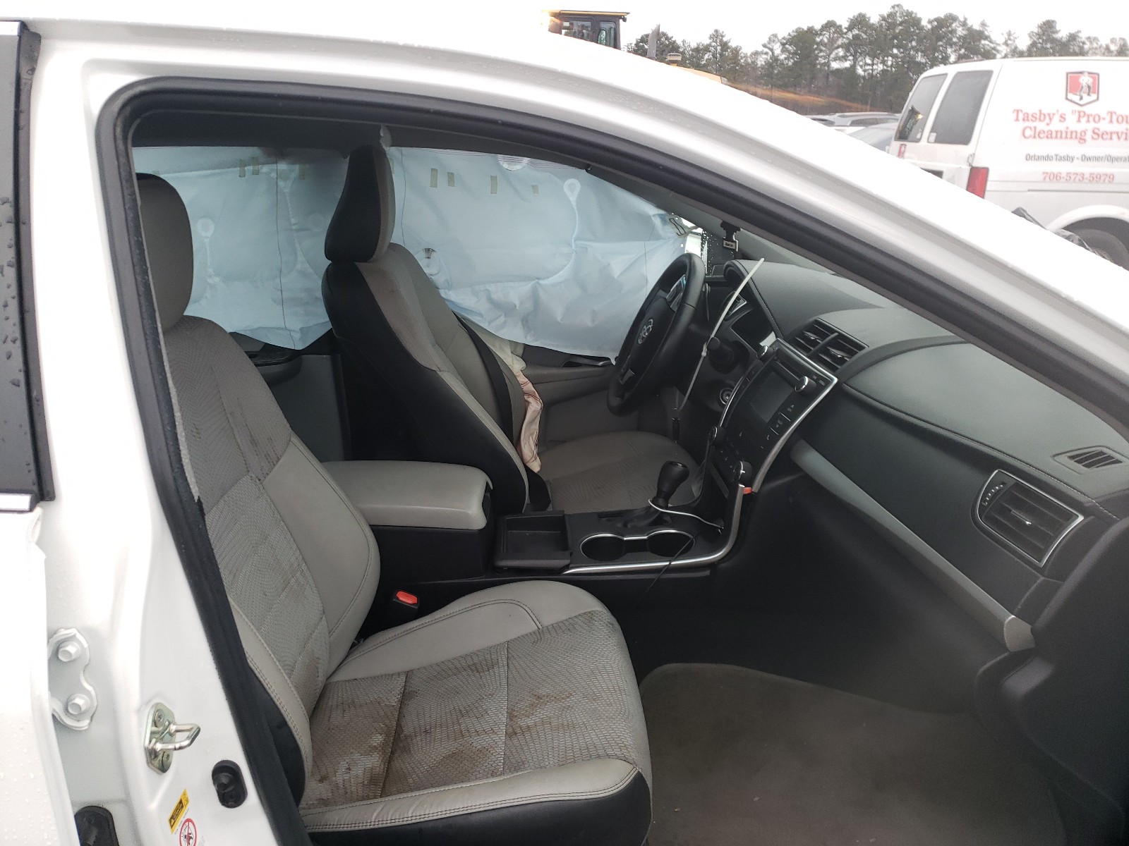 Photo 5 from auction – 2017 TOYOTA CAMRY LE with VIN 4T1BF1FK5HU711084