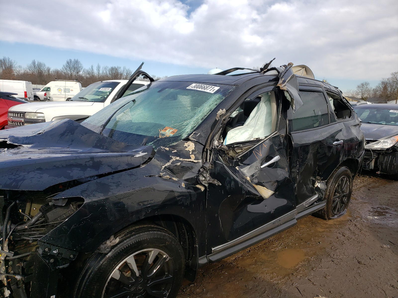 Photo 10 from auction – 2013 NISSAN PATHFINDER with VIN 5N1AR2MM7DC613199