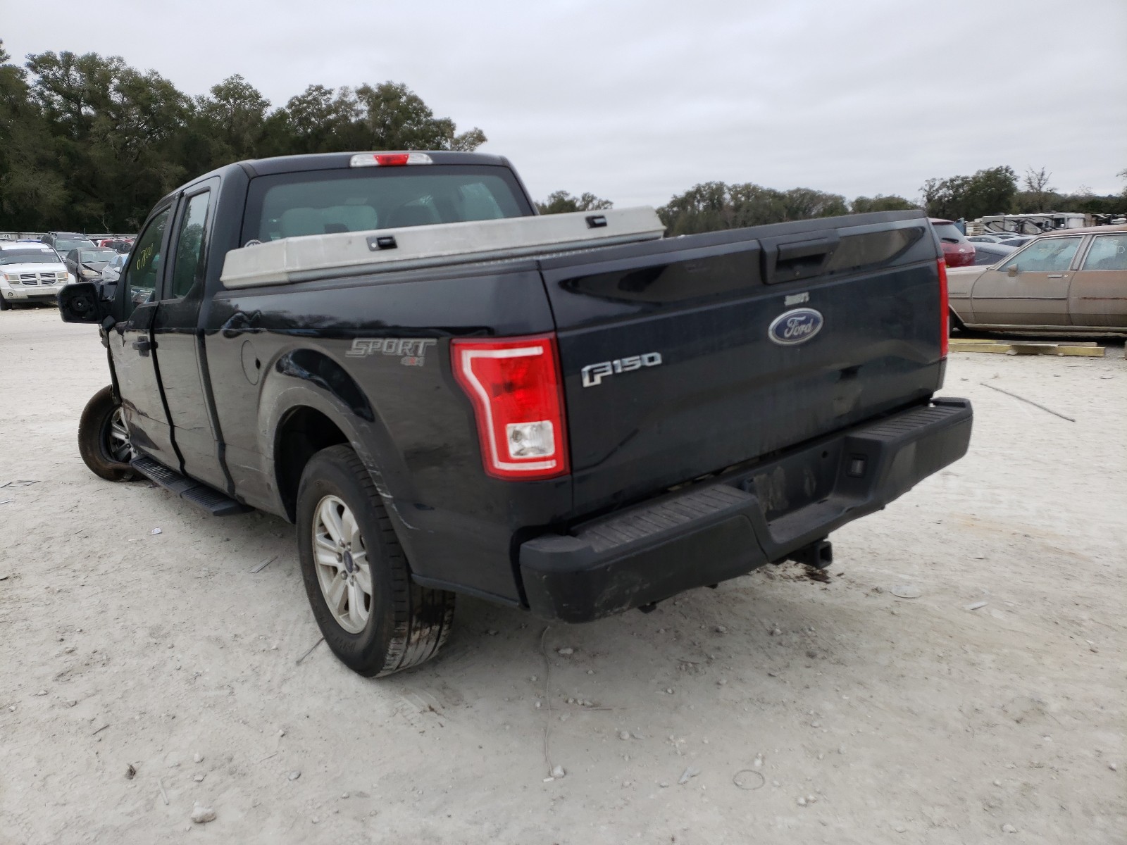 Photo 3 from auction – 2016 FORD F150 SUPER with VIN 1FTEX1EP5GFD35114
