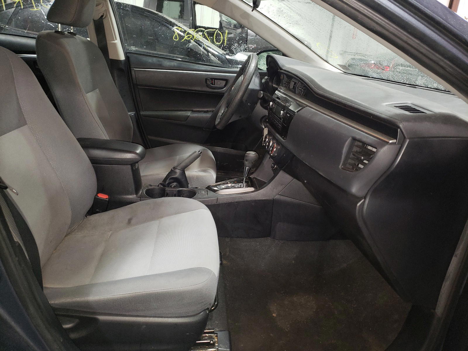 Photo 5 from auction – 2014 TOYOTA COROLLA L with VIN 2T1BURHE9EC195093