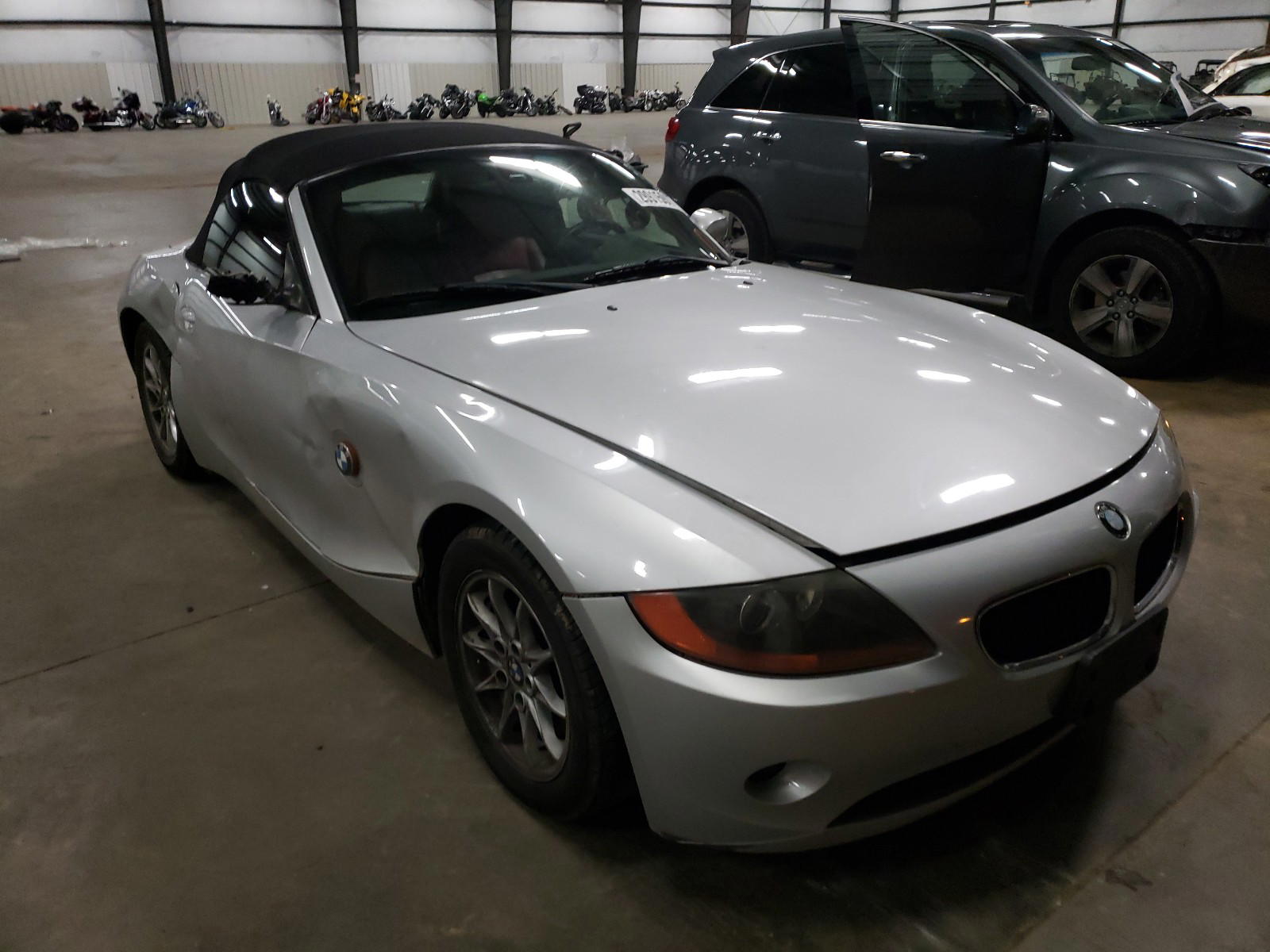 BMW Z4 2.5 2004 with VIN 4USBT33514LR69622 - Photo from auction