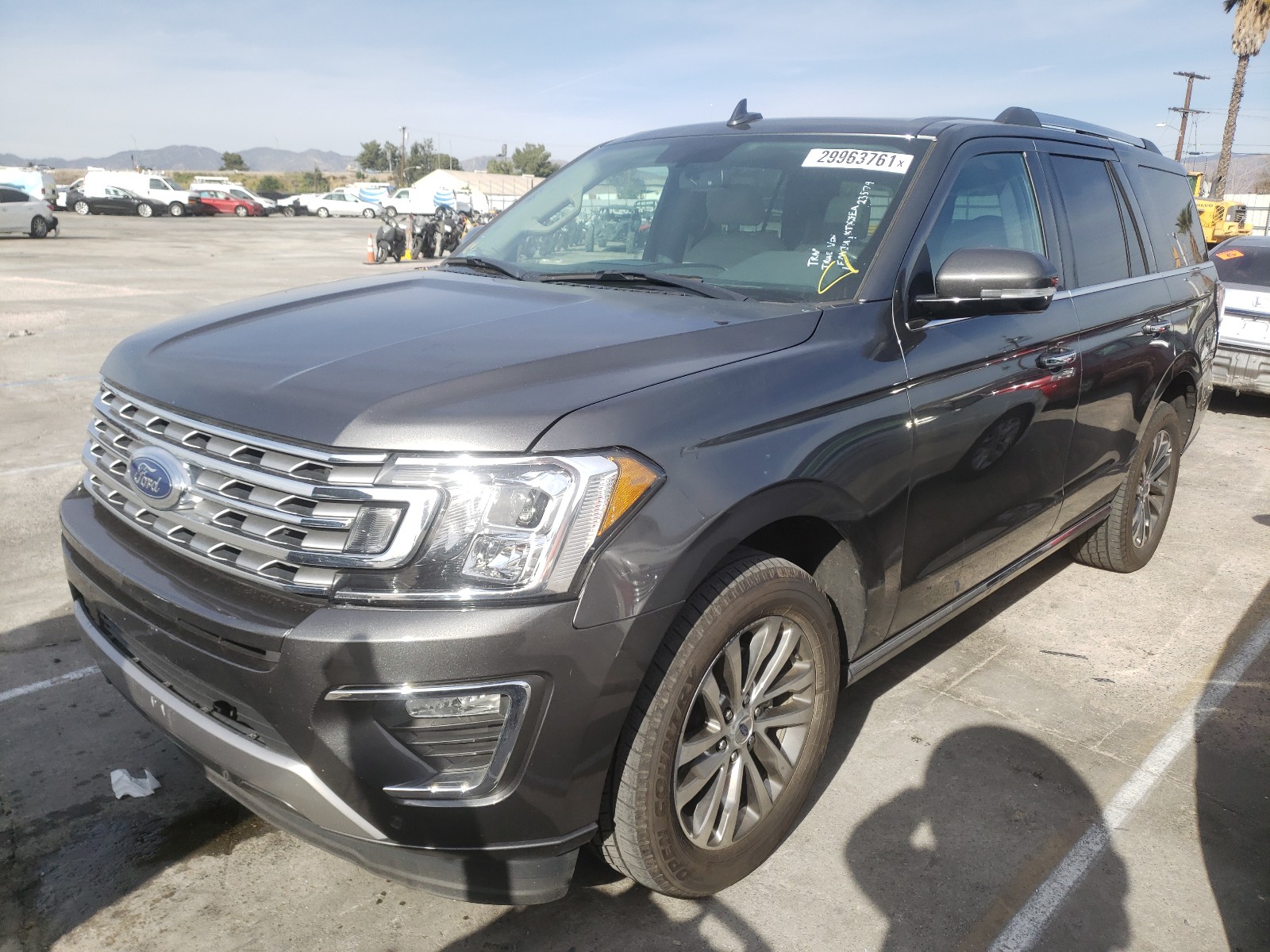 Photo 2 from auction – 2018 FORD EXPEDITION with VIN 1FMJU1KTXJEA23579