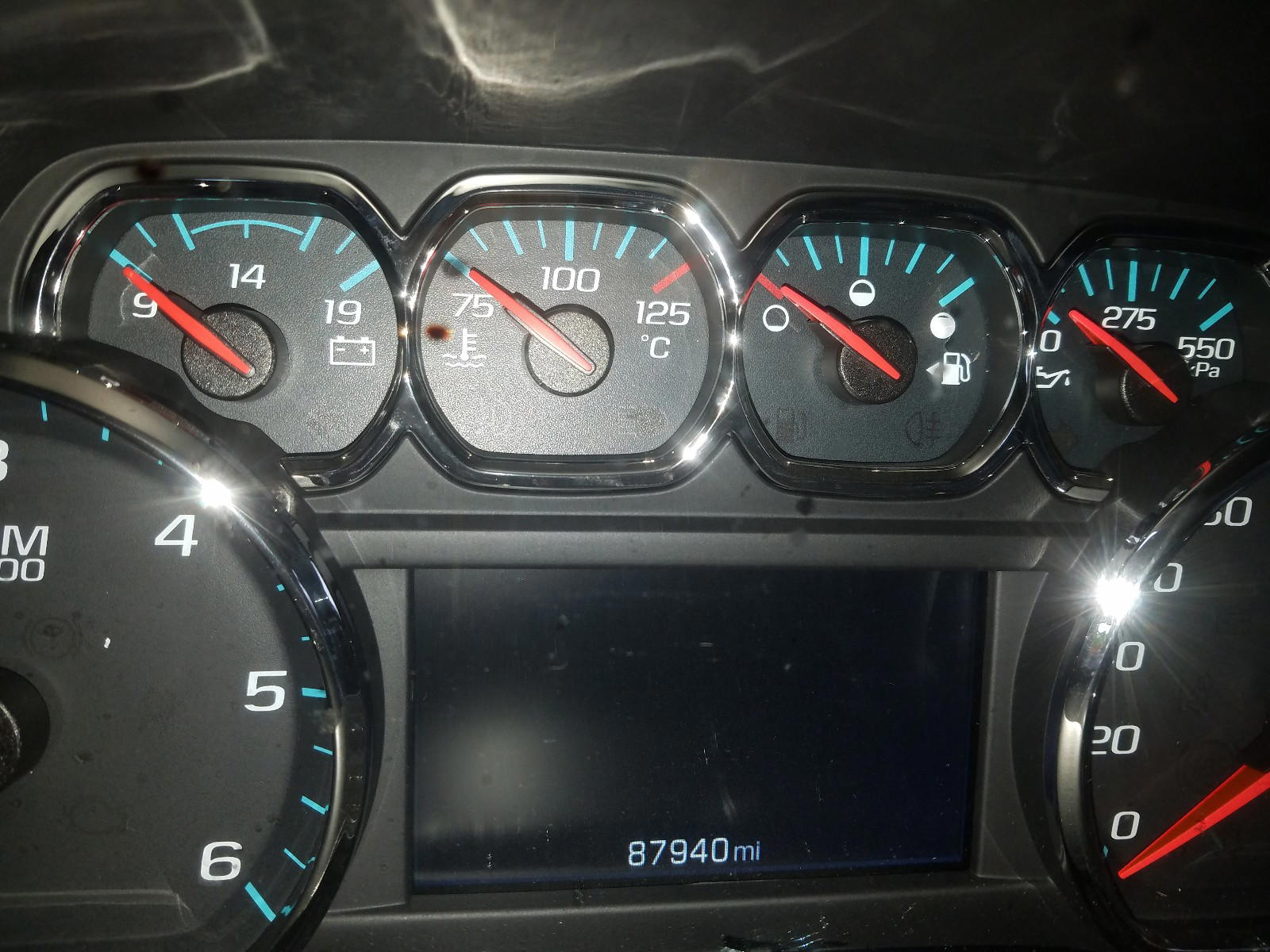 Photo 8 from auction – 2016 CHEVROLET SILVERADO with VIN 3GCUKREC0GG141109