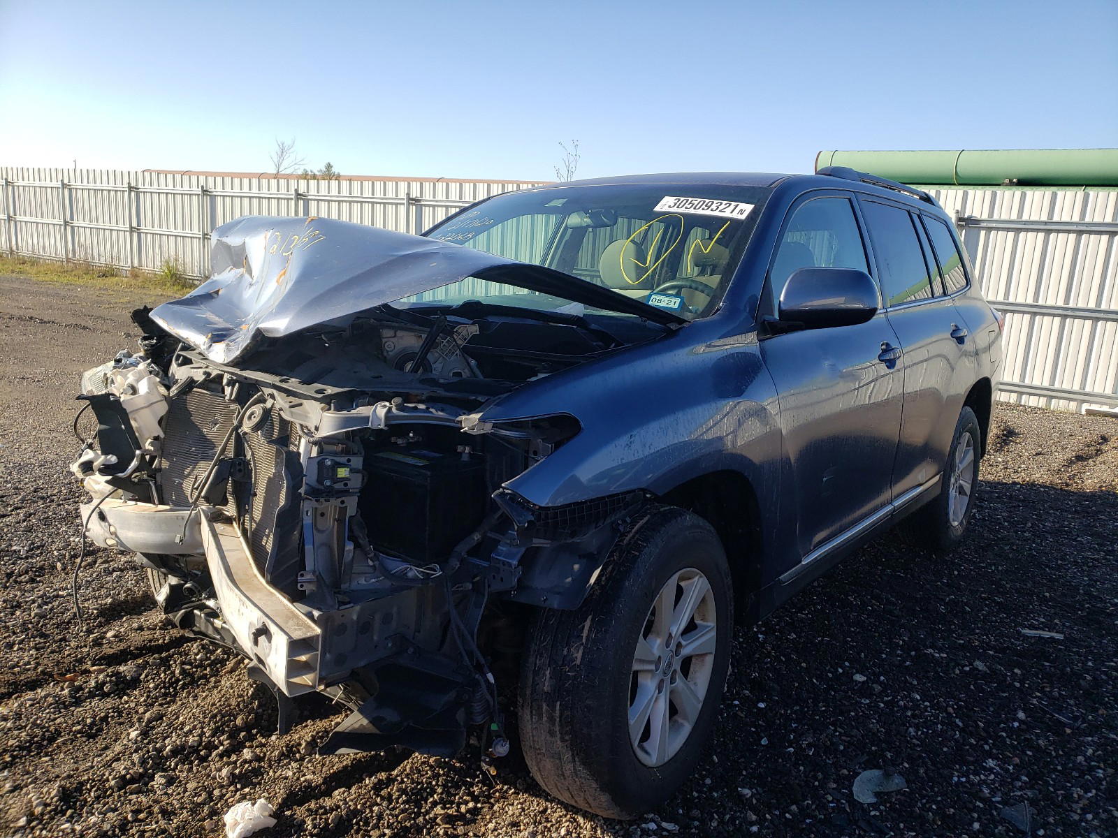 Photo 2 from auction – 2013 TOYOTA HIGHLANDER with VIN 5TDBK3EH1DS213187