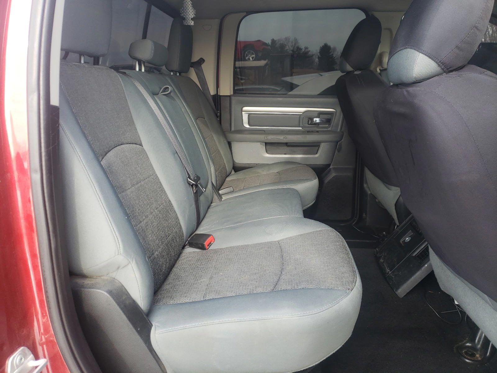 Photo 6 from auction – 2015 RAM 2500 SLT with VIN 3C6UR5DJ8FG571433