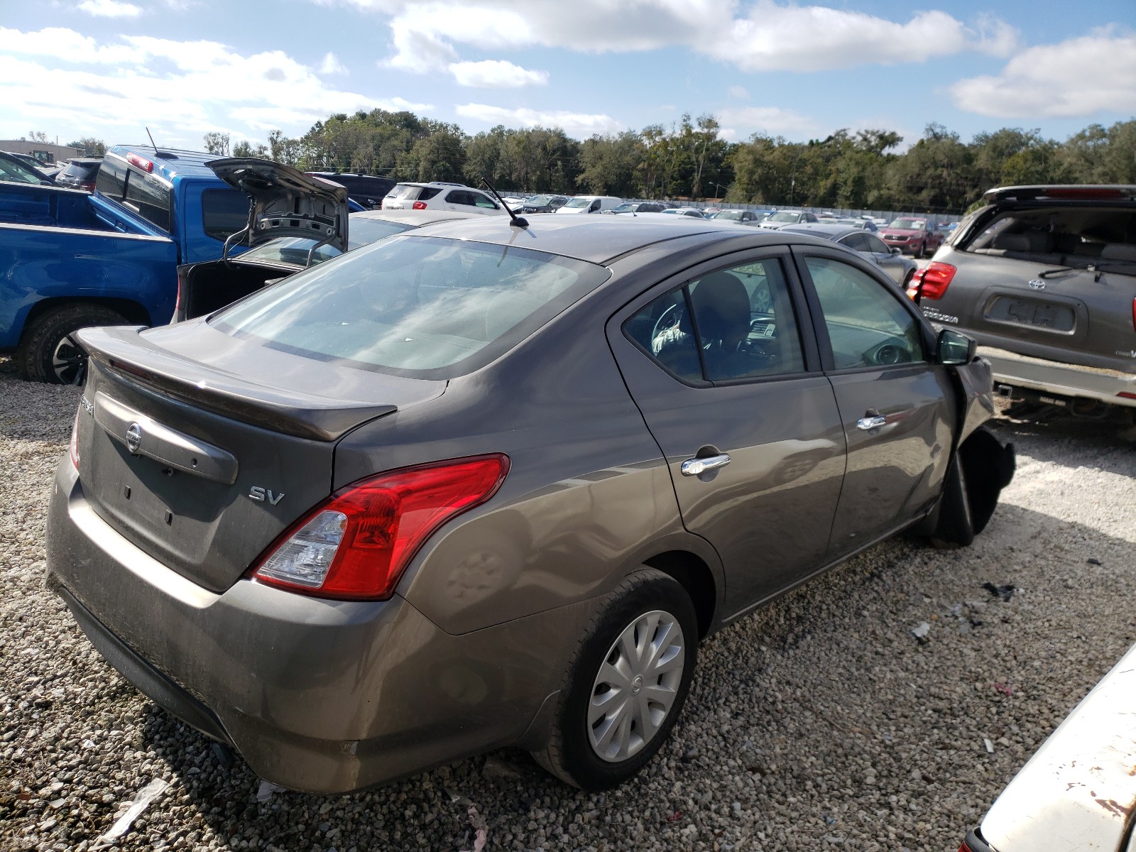Photo 4 from auction – 2016 NISSAN VERSA S with VIN 3N1CN7AP0GL915790