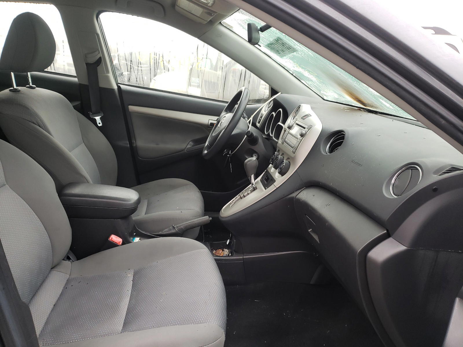 Photo 5 from auction – 2009 TOYOTA COROLLA MA with VIN 2T1LE40E09C010046