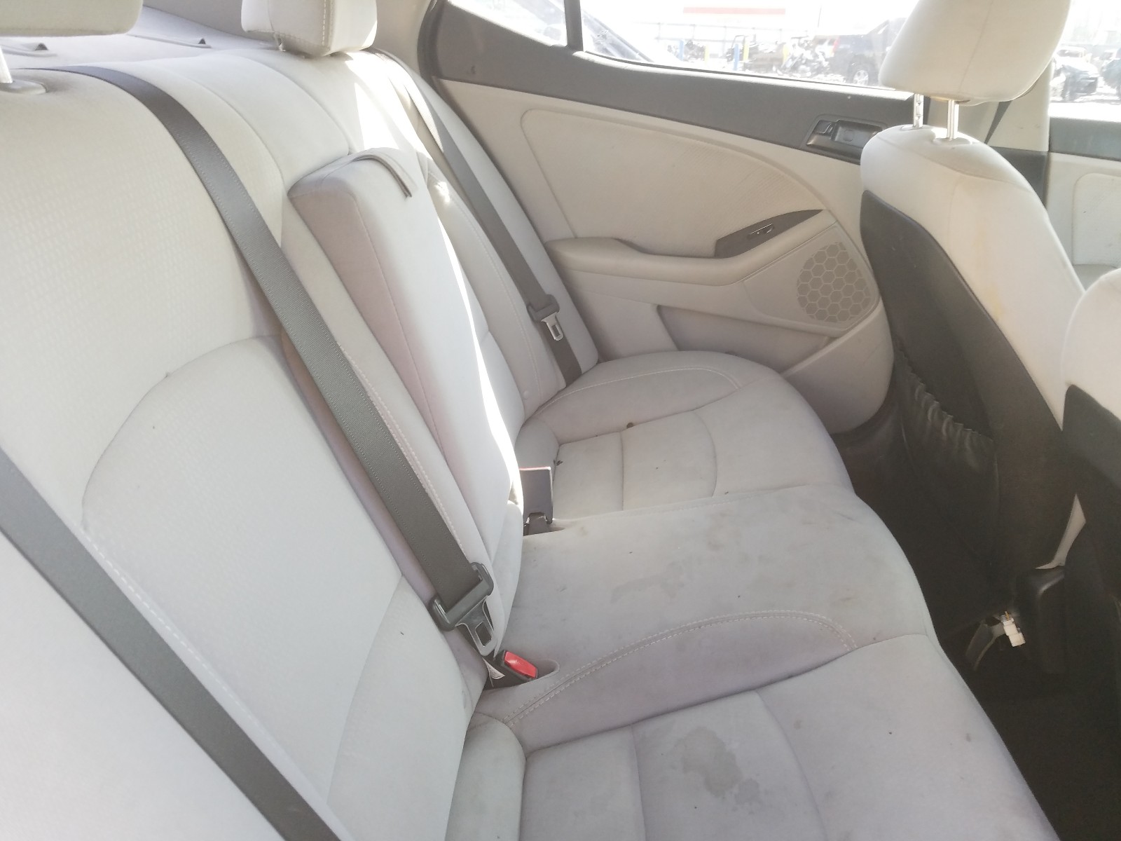 Photo 6 from auction – 2013 KIA OPTIMA LX with VIN 5XXGM4A70DG194944