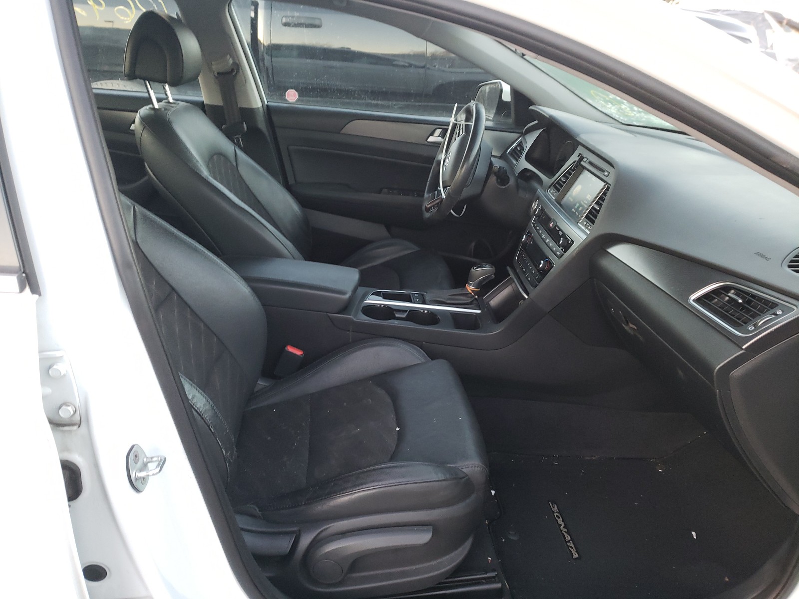 Photo 5 from auction – 2016 HYUNDAI SONATA SPO with VIN 5NPE34AF4GH414743