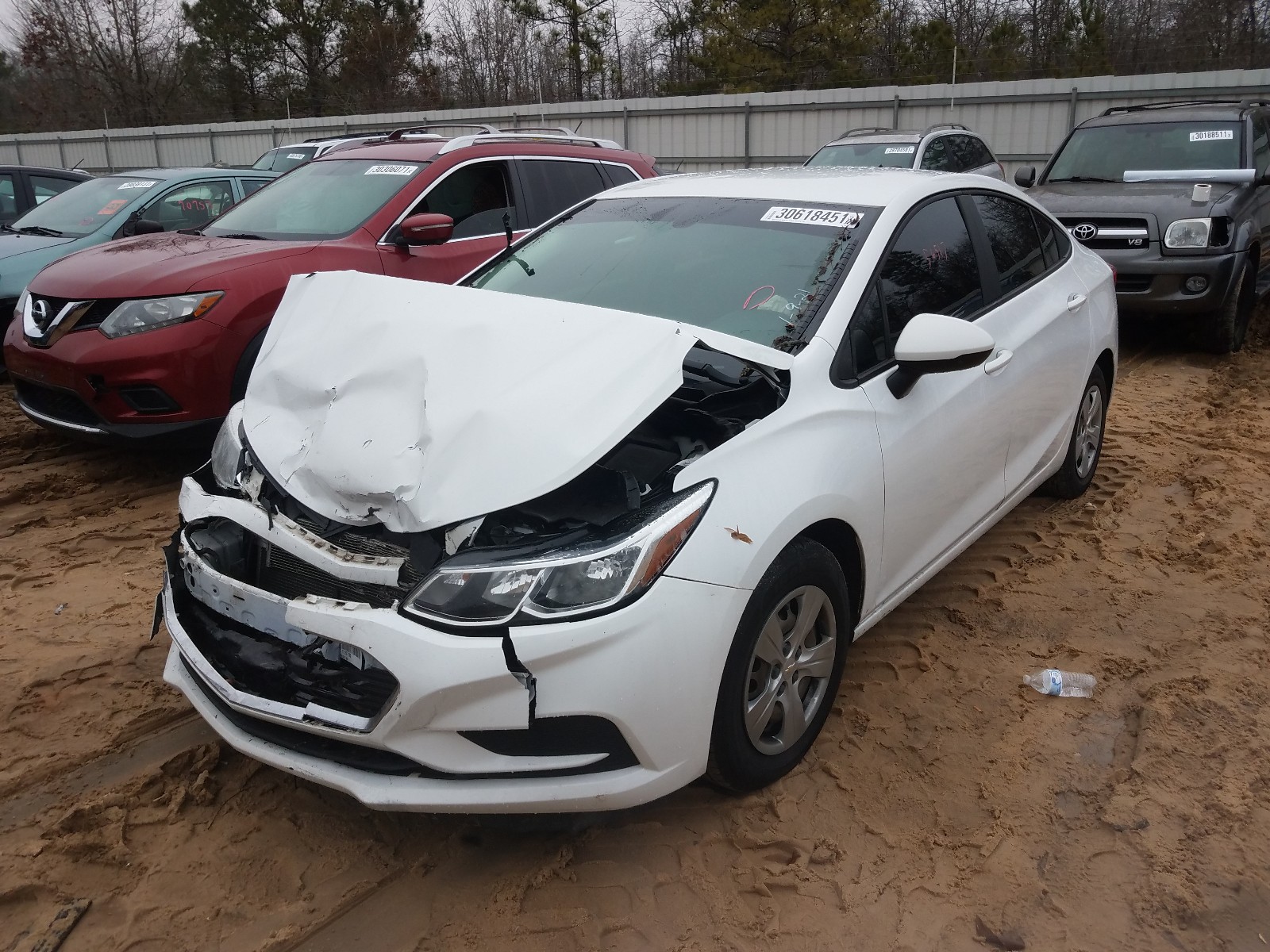 Photo 2 from auction – 2017 CHEVROLET CRUZE LS with VIN 1G1BC5SM6H7225967