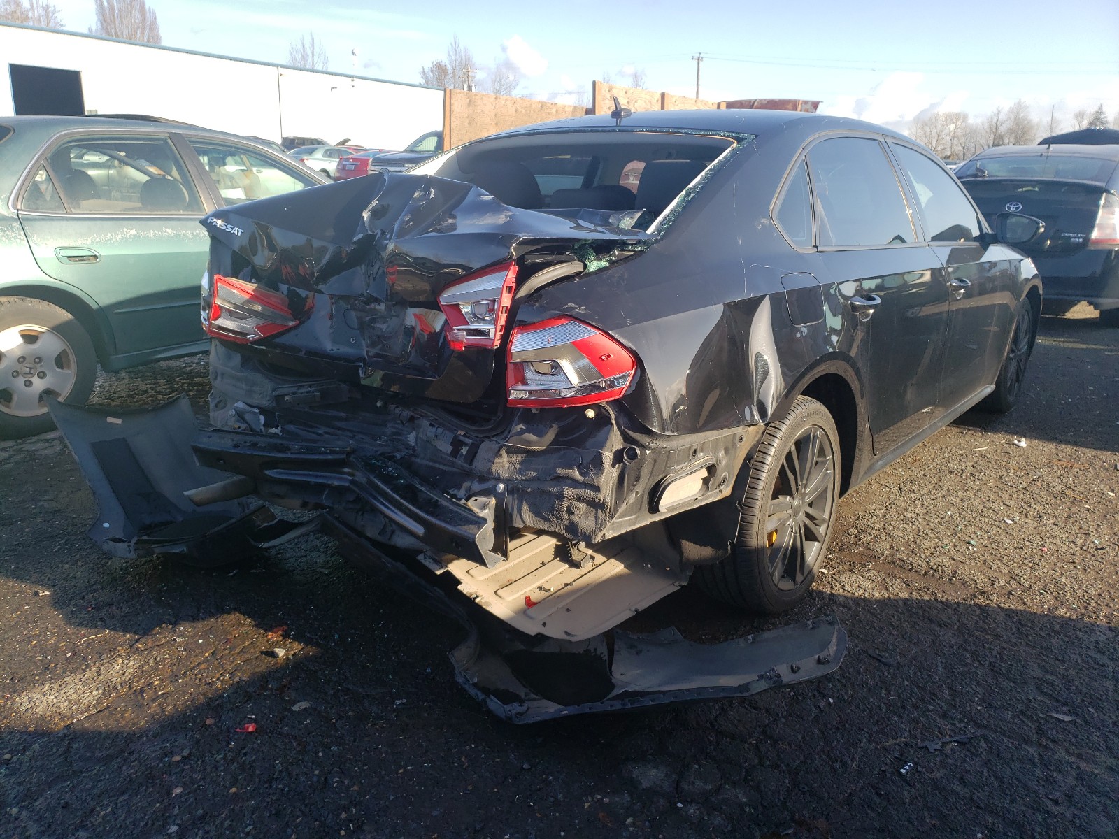 Photo 4 from auction – 2012 VOLKSWAGEN PASSAT S with VIN 1VWAP7A33CC023953