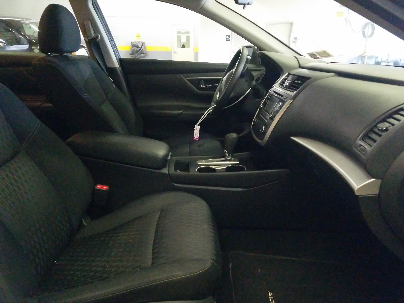 Photo 5 from auction – 2018 NISSAN ALTIMA 2.5 with VIN 1N4AL3AP7JC123468