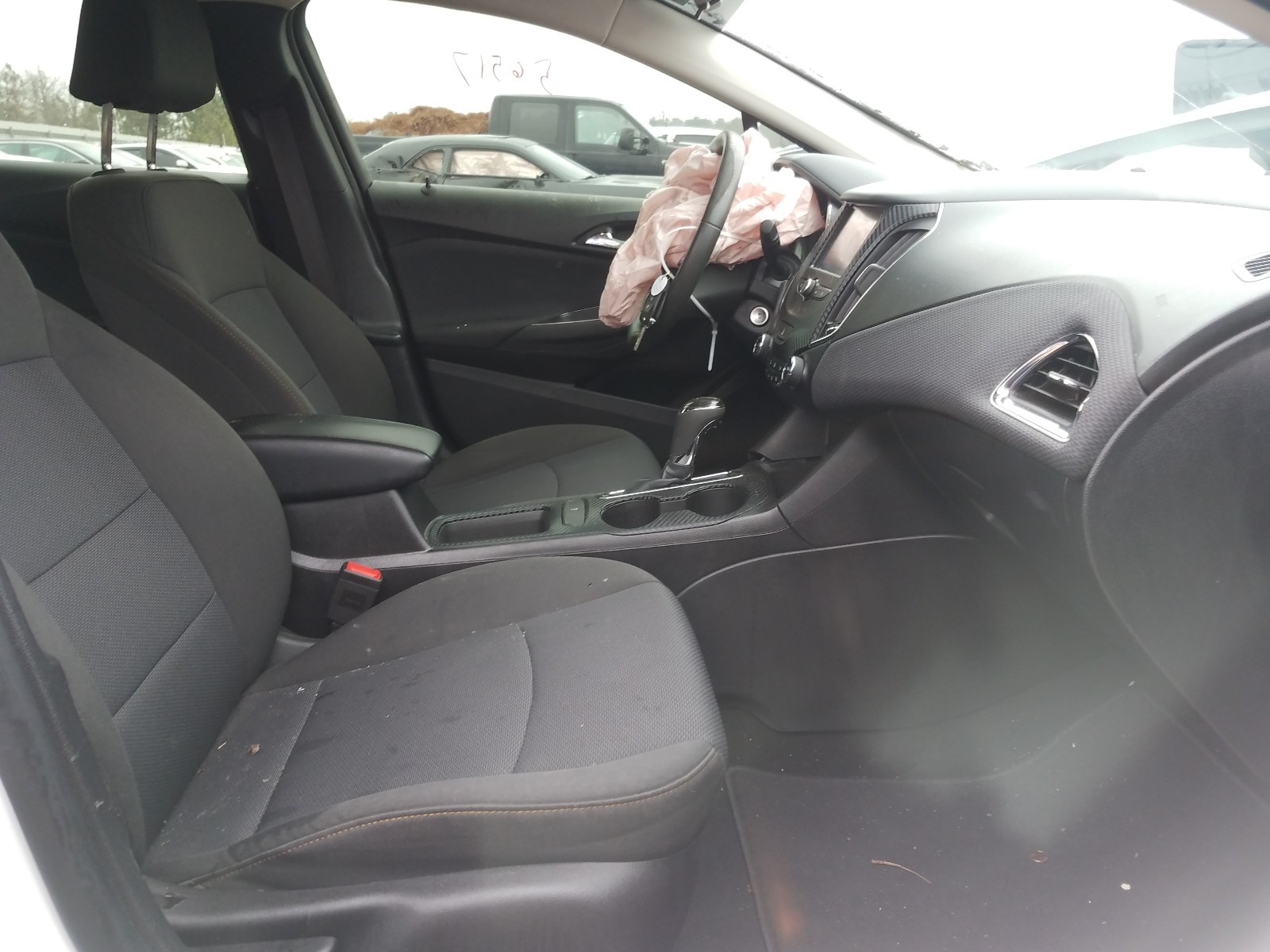 Photo 5 from auction – 2017 CHEVROLET CRUZE LS with VIN 1G1BC5SM6H7225967