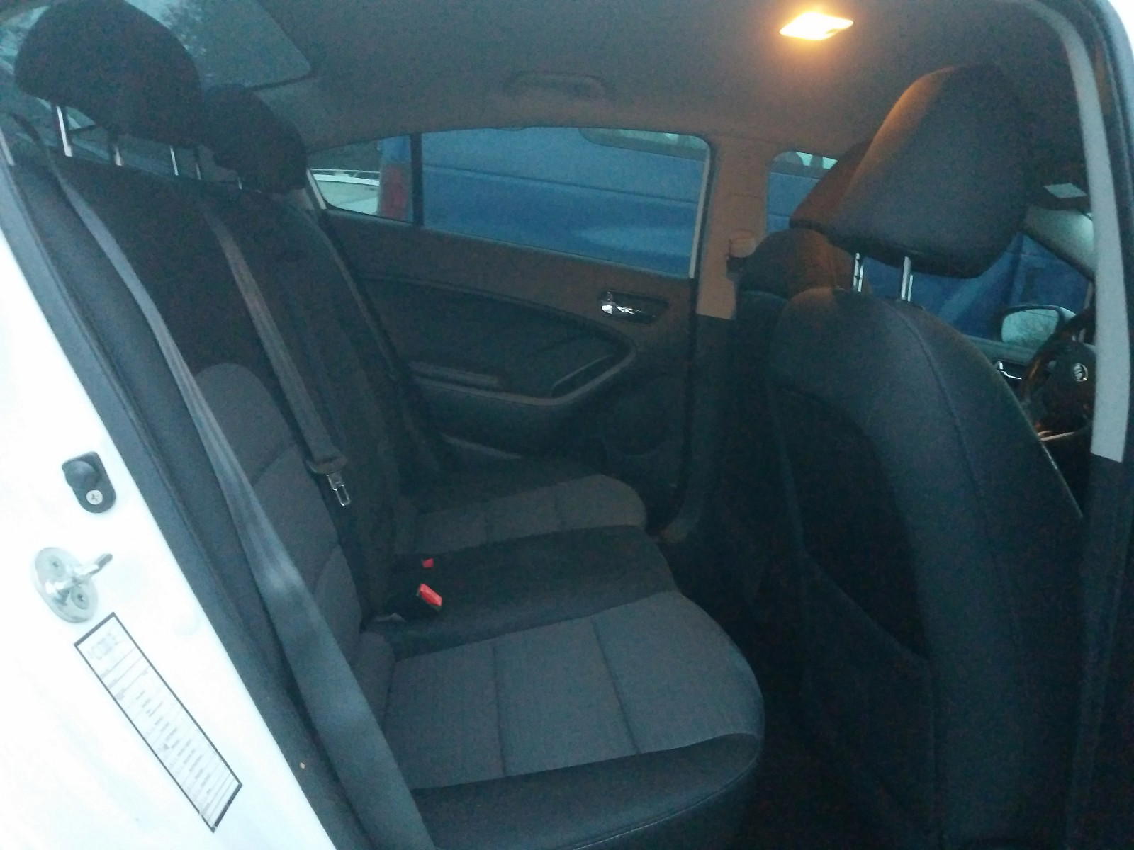 Photo 6 from auction – 2015 KIA FORTE LX with VIN KNAFX4A67F5382486