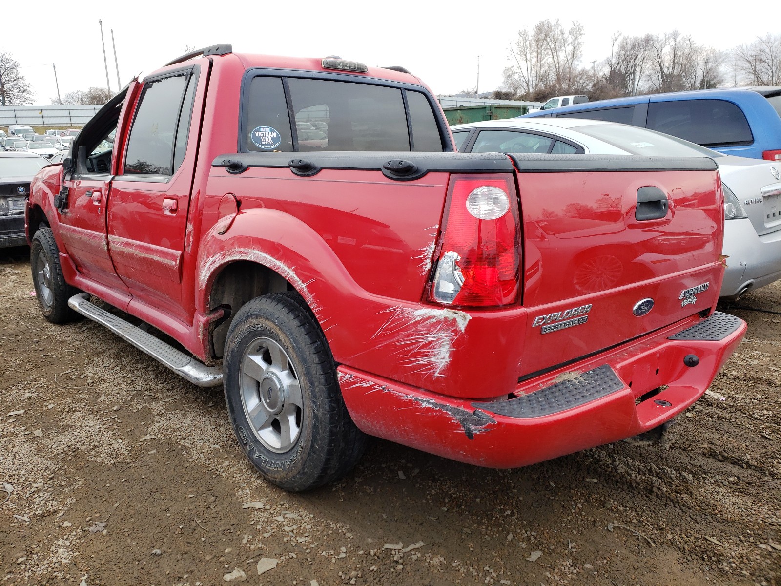 Photo 3 from auction – 2005 FORD EXPLORER S with VIN 1FMZU77KX5UA29206