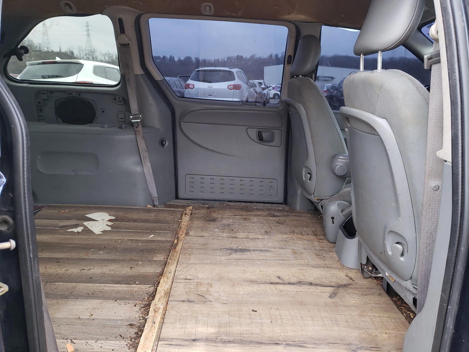 Photo 6 from auction – 2006 DODGE CARAVAN SE with VIN 1D4GP25B36B682128