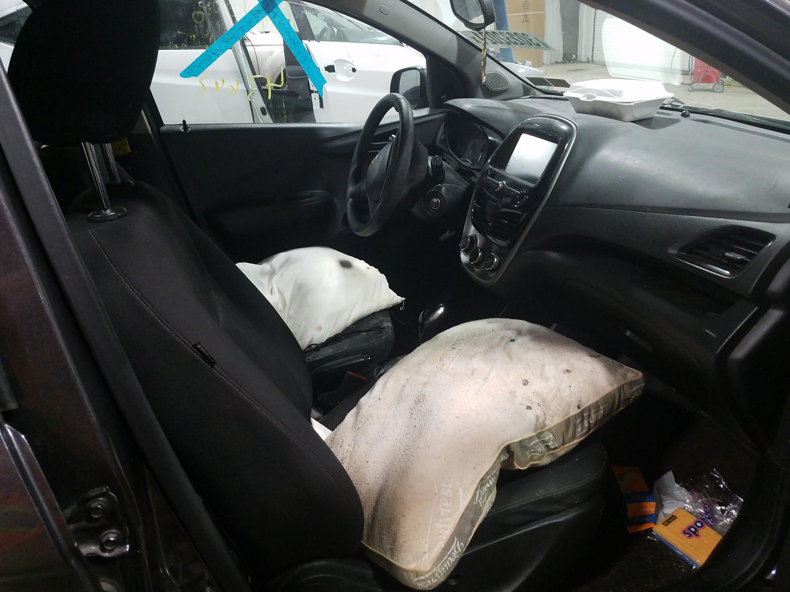 Photo 5 from auction – 2016 CHEVROLET SPARK LS with VIN KL8CB6SA0GC596938