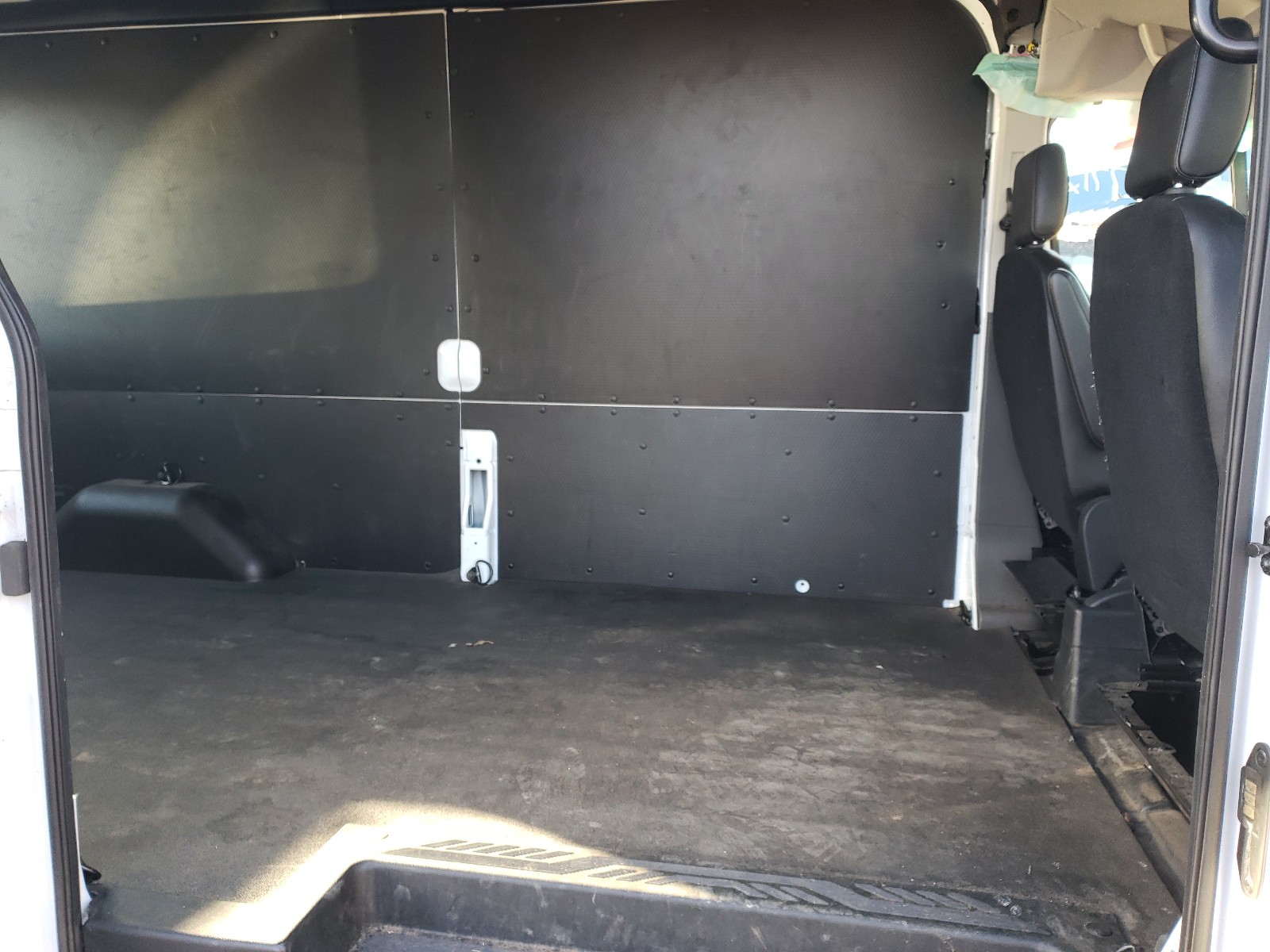 Photo 6 from auction – 2020 FORD TRANSIT T- with VIN 1FTBR1C88LKA44424