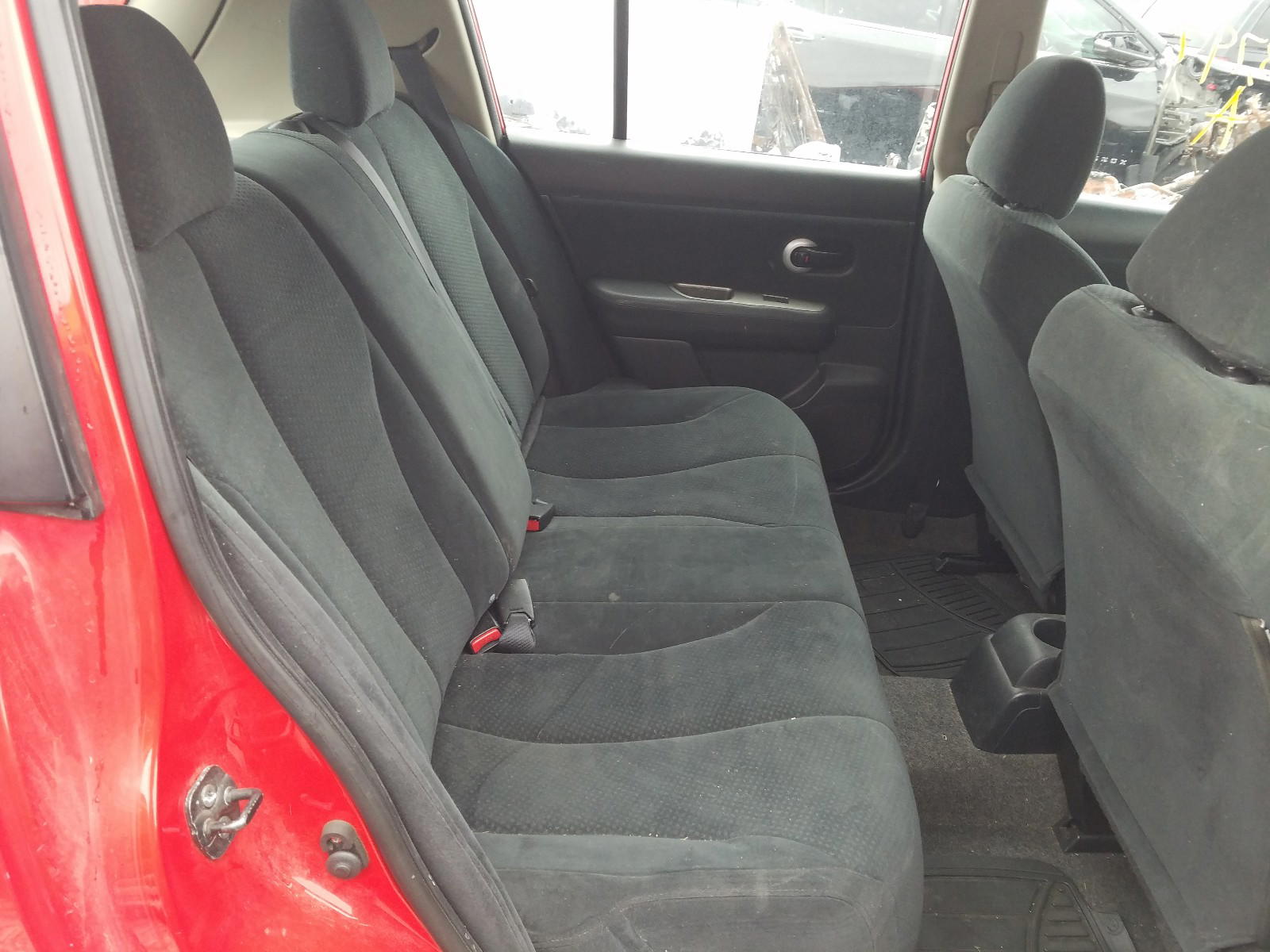 Photo 6 from auction – 2011 NISSAN VERSA with VIN 3N1BC1CP8BL370300
