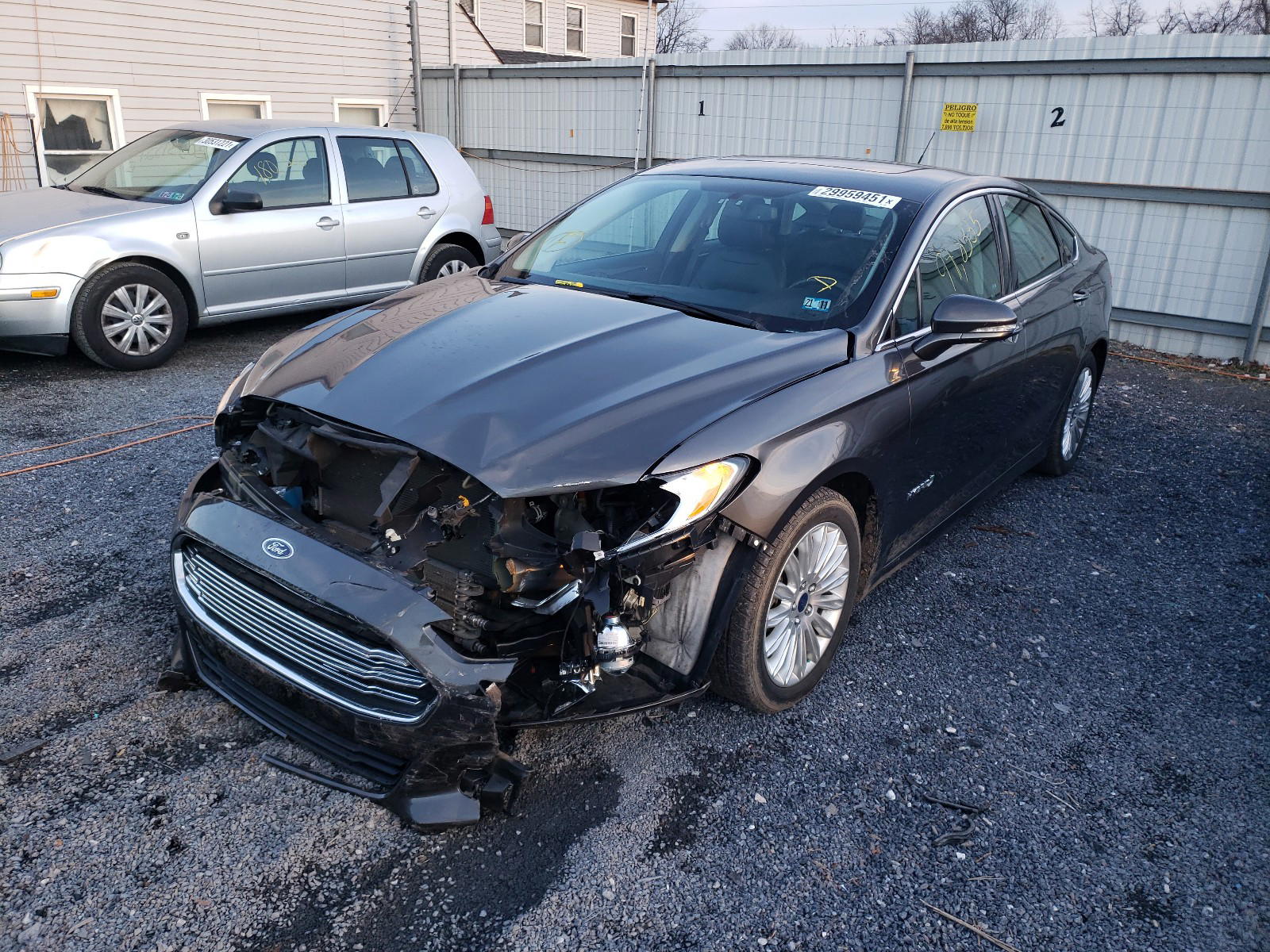 Photo 2 from auction – 2016 FORD FUSION SE with VIN 3FA6P0LU3GR169501