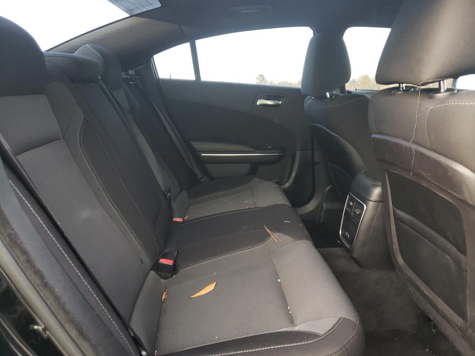 Photo 6 from auction – 2016 DODGE CHARGER SX with VIN 2C3CDXHG9GH196705